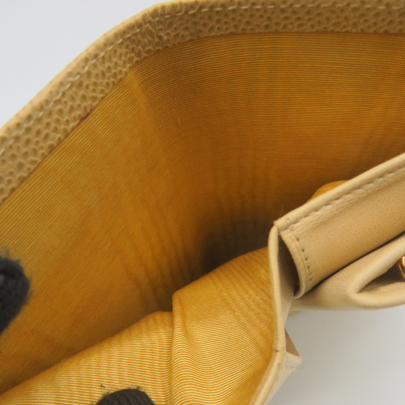 CHANEL Caviar Leather Long Wallet Gold Buckle Long Wallet Apricot