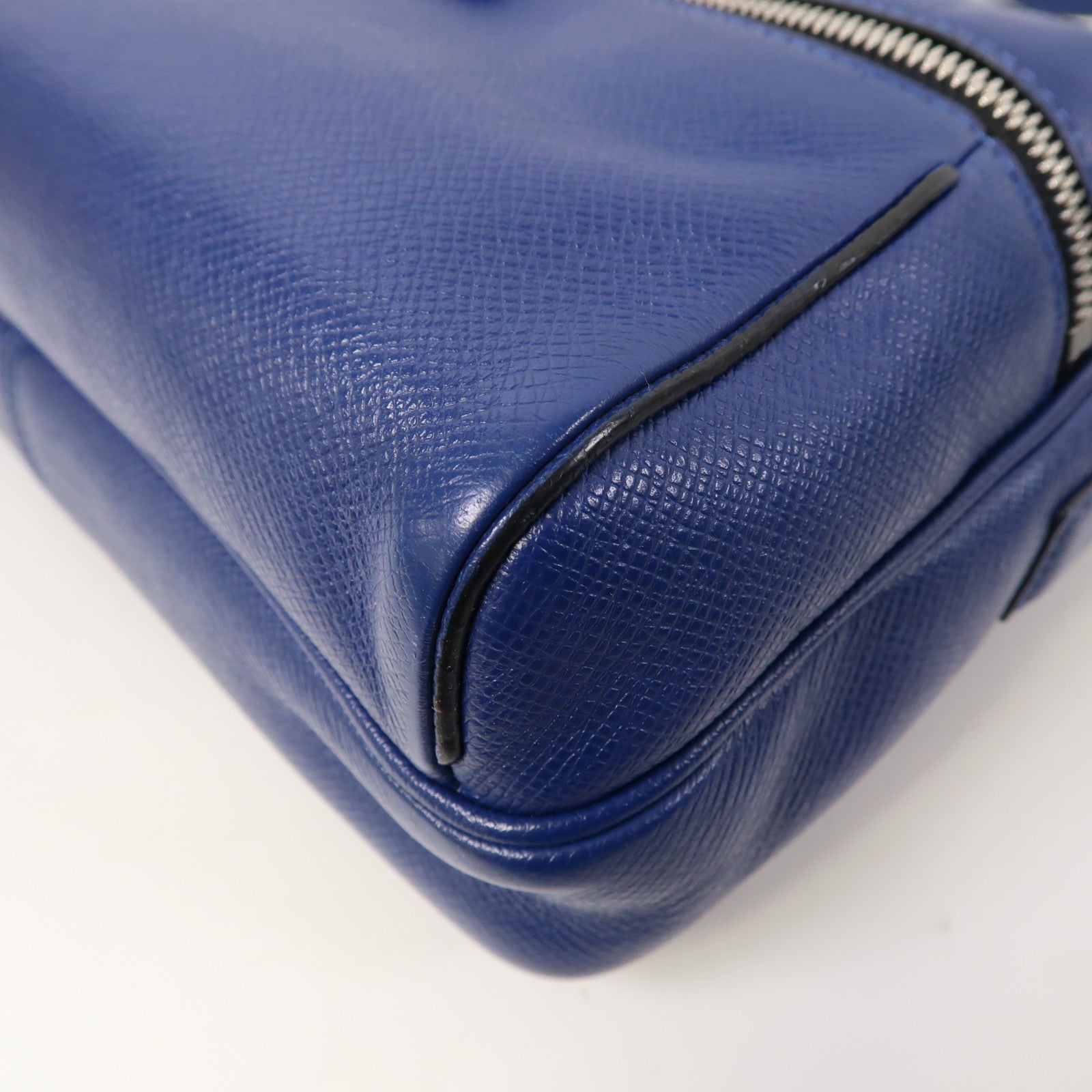 LOUIS VUITTON Taiga Outdoor Messenger PM銀扣肩背袋藍色
