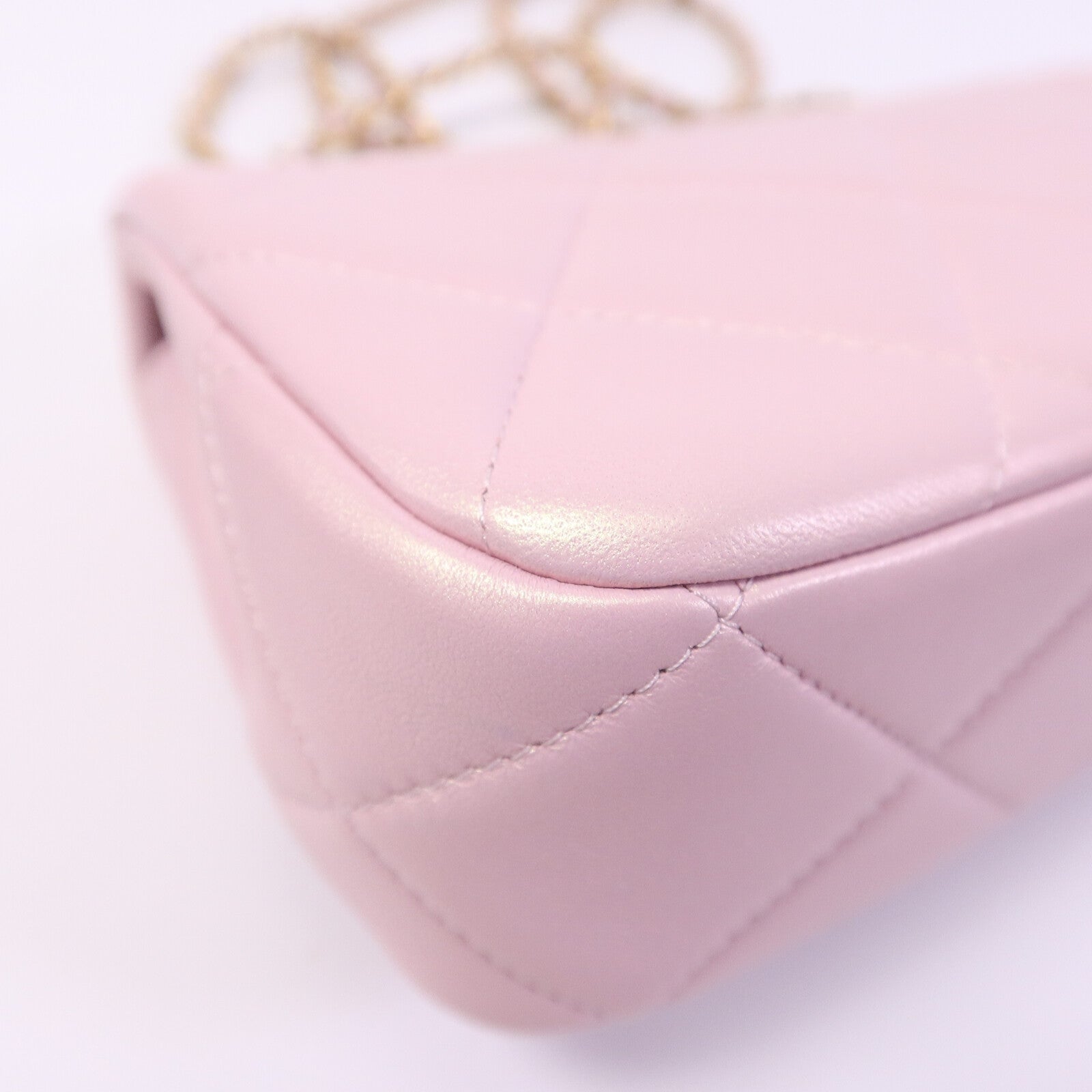 CHANEL 羊皮皮革Pearl Crush Mini Flap Bag鏈帶肩背袋