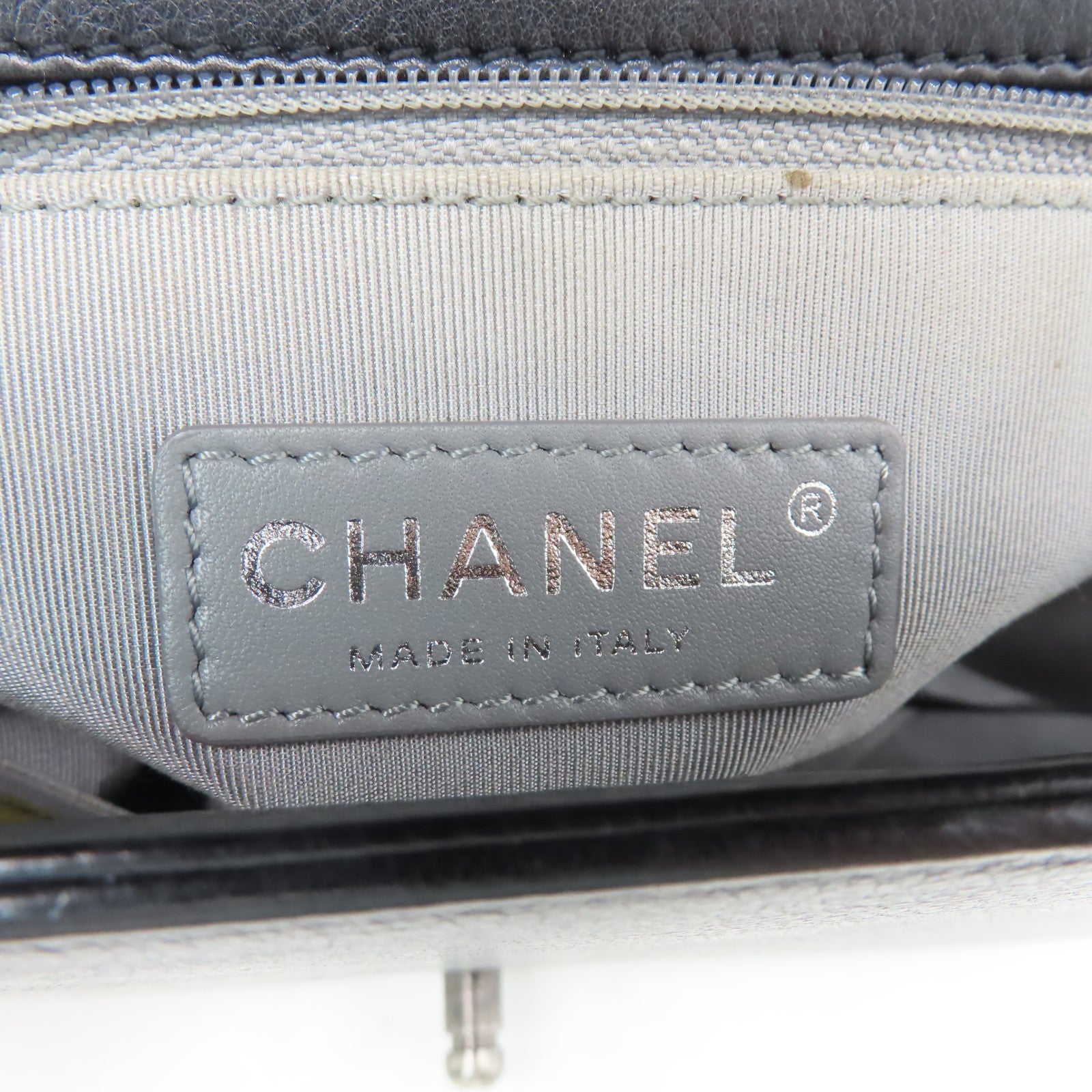 CHANEL **【激減優惠】菱格羊皮皮革Boy Shoulder Bag銀扣鏈帶肩背袋黑色