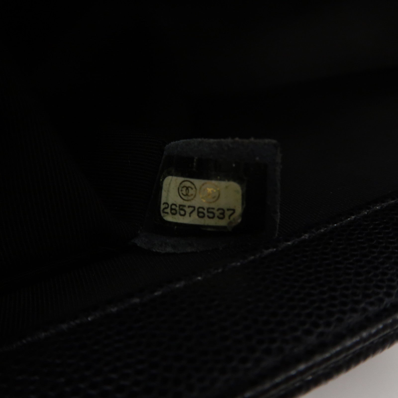 CHANEL 菱格Caviar皮革Boy 25銀扣鏈帶肩背袋黑色