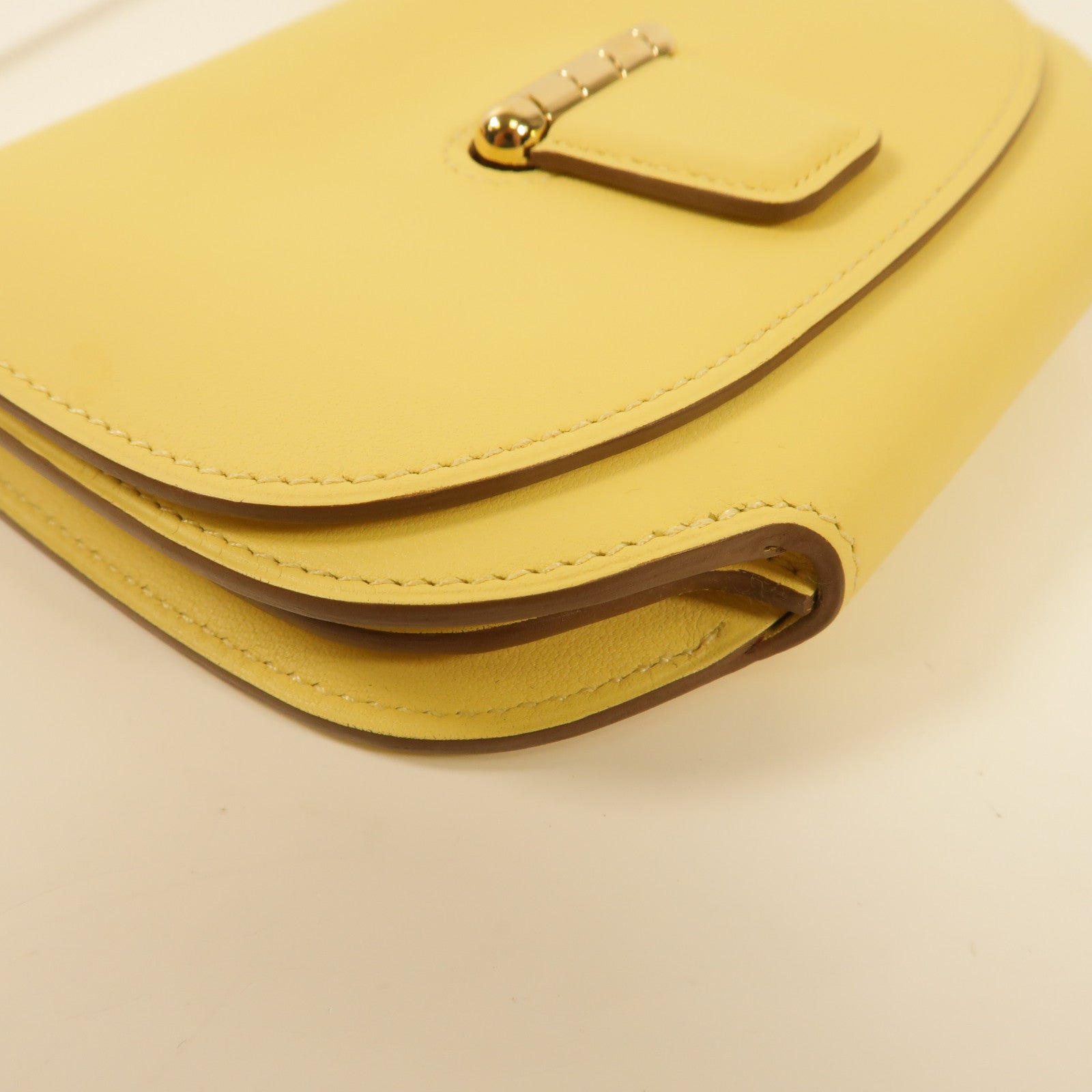 HERMES Swift皮革Mini Convoyeur金扣肩背袋Lime