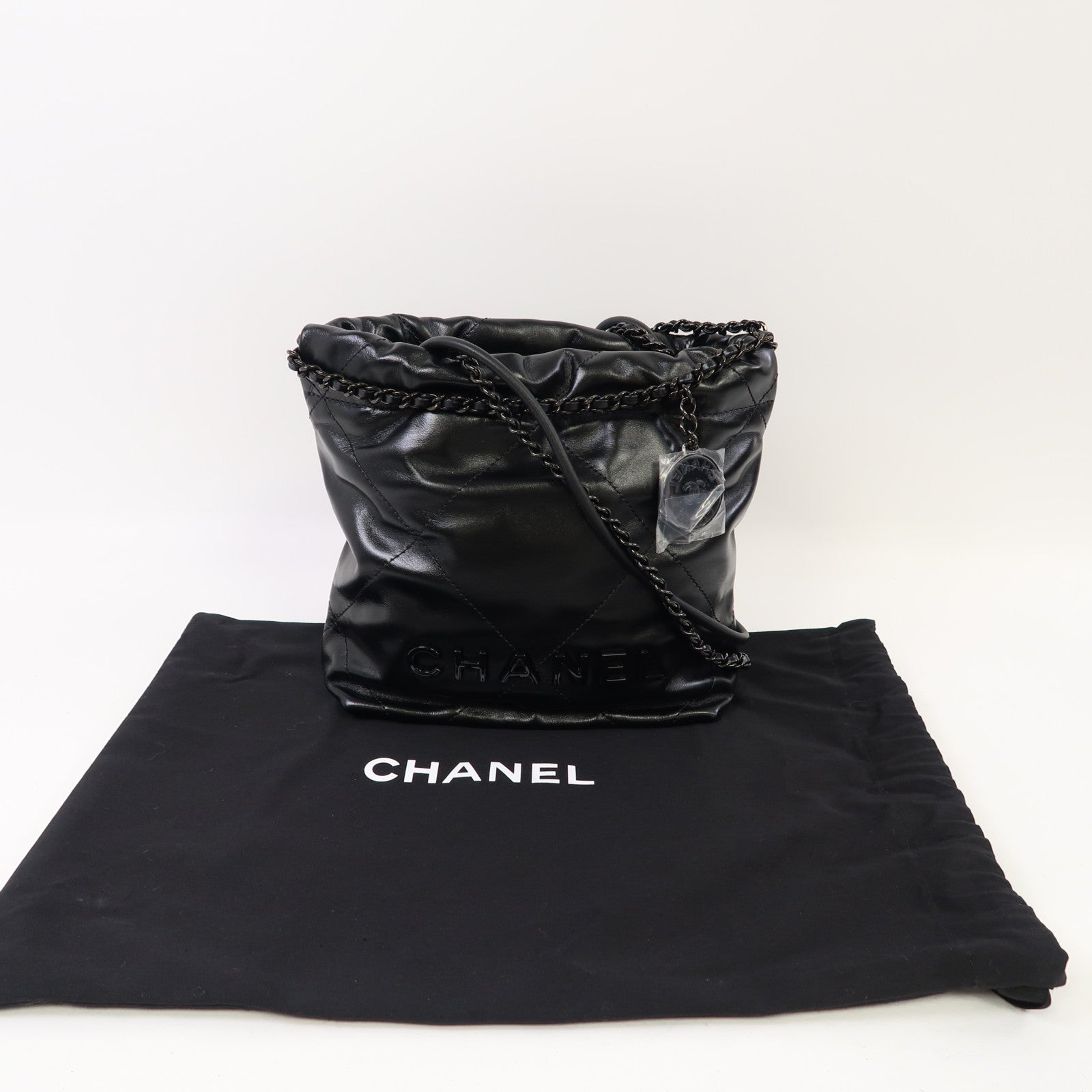 CHANEL 【激減優惠】菱格牛皮皮革Chanel 22 Mini鏈帶肩背袋黑色