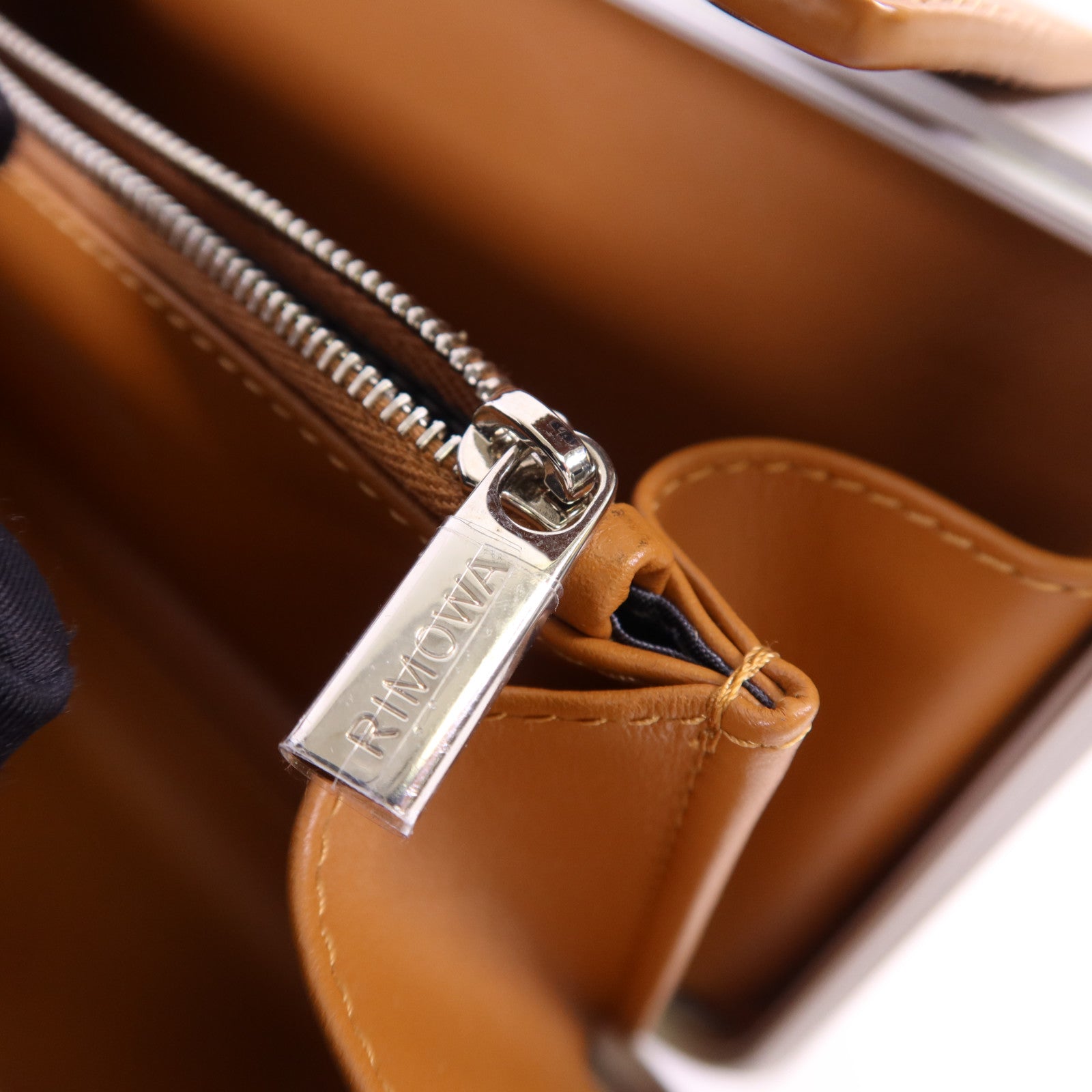 RIMOWA 鋁Personal Shoulder Bag銀扣肩背袋
