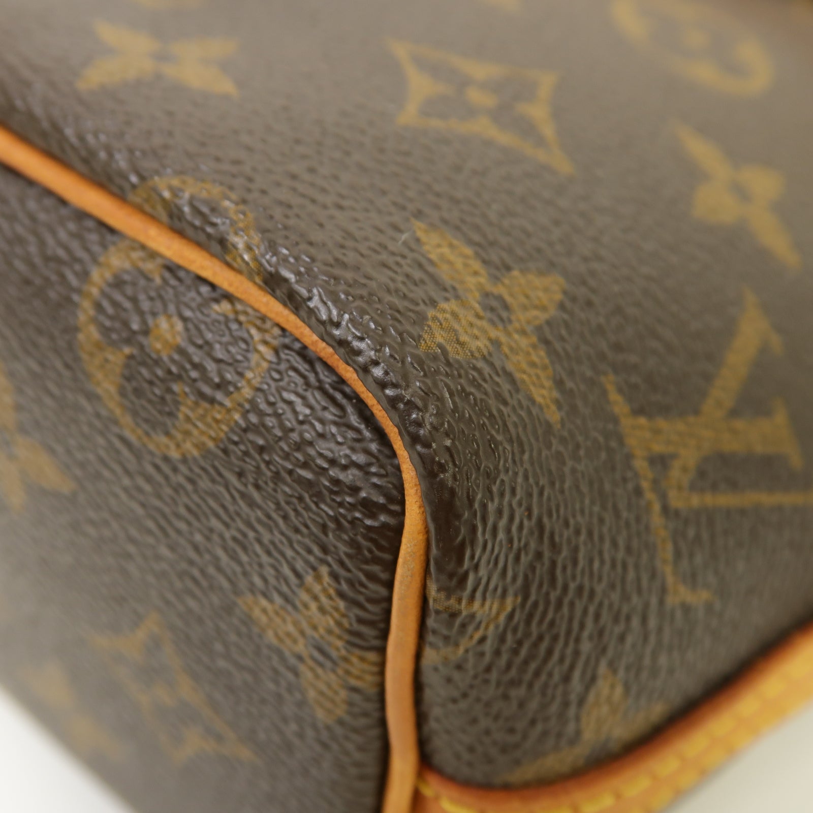 LOUIS VUITTON Monogram Nano Noe金扣肩背袋啡色