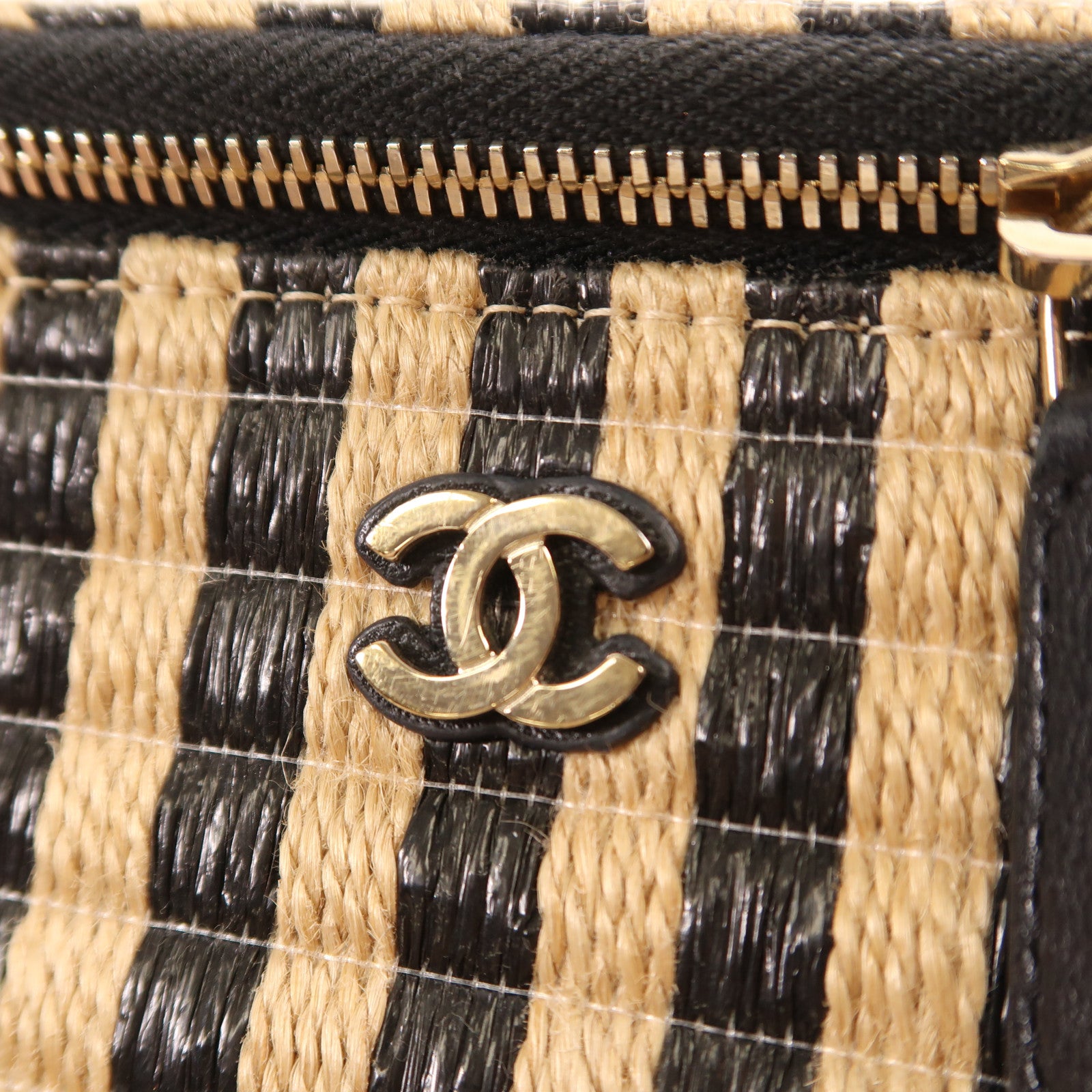 CHANEL 酒椰Vanity Case金扣鏈帶肩背袋