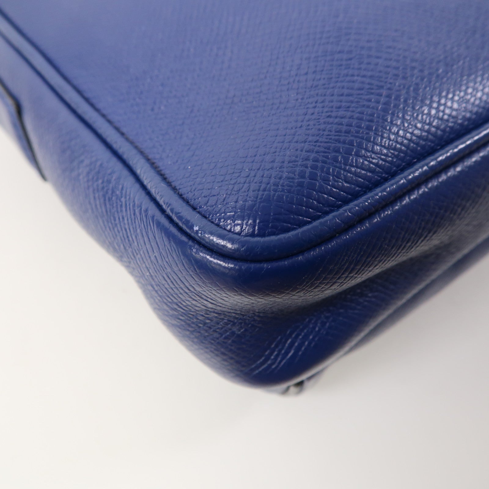 LOUIS VUITTON Taiga Outdoor Messenger PM銀扣肩背袋藍色