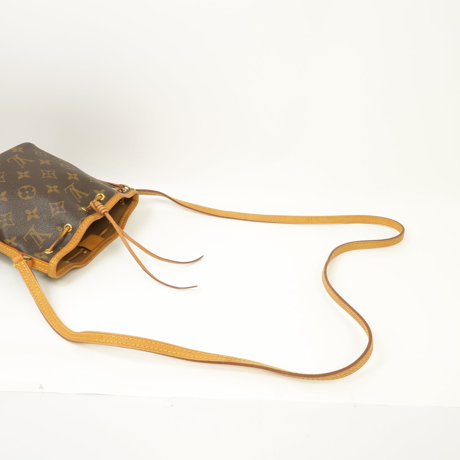 LOUIS VUITTON Monogram Nano Noe金扣肩背袋啡色