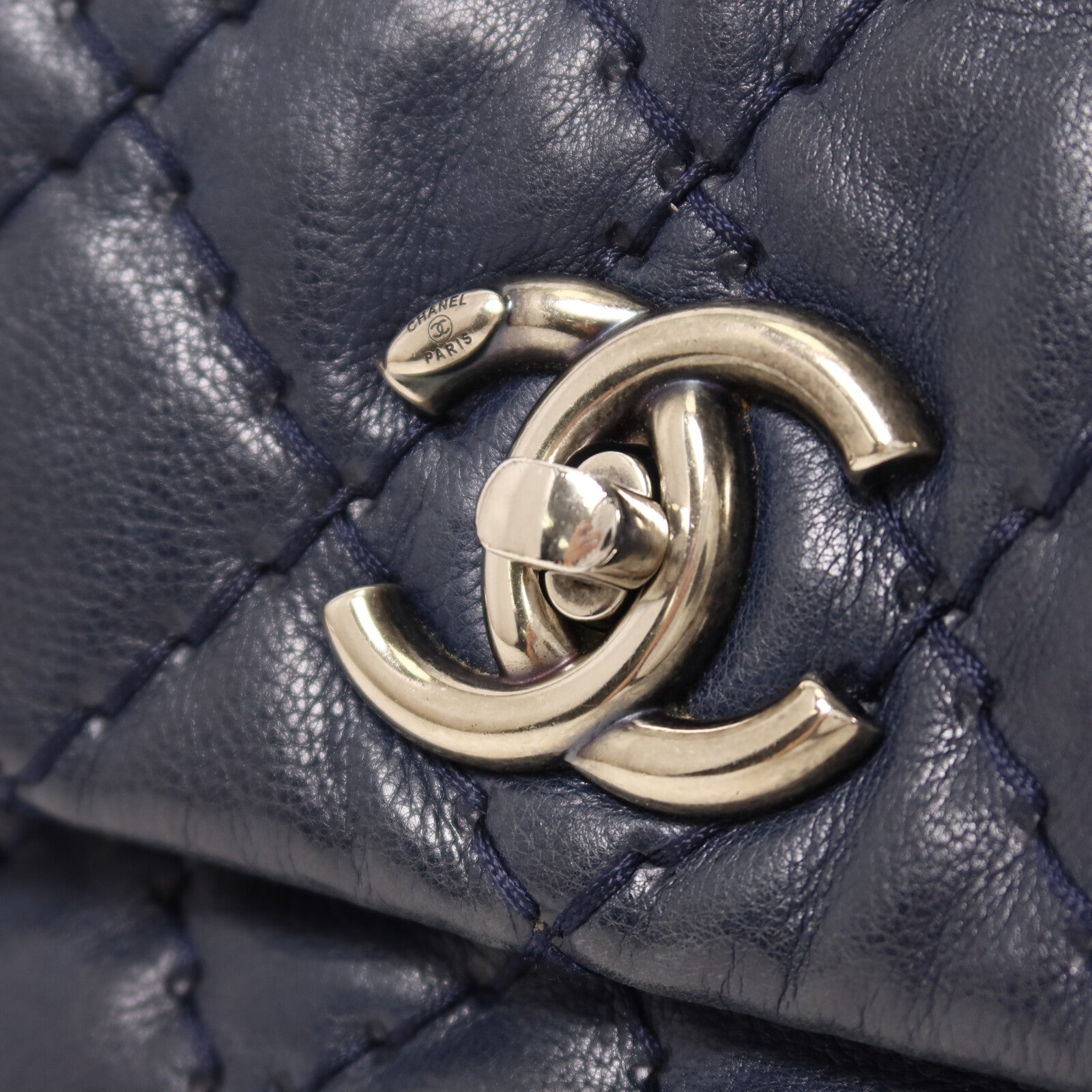 CHANEL 牛皮皮革Classic Flap鏈帶手挽肩背兩用袋