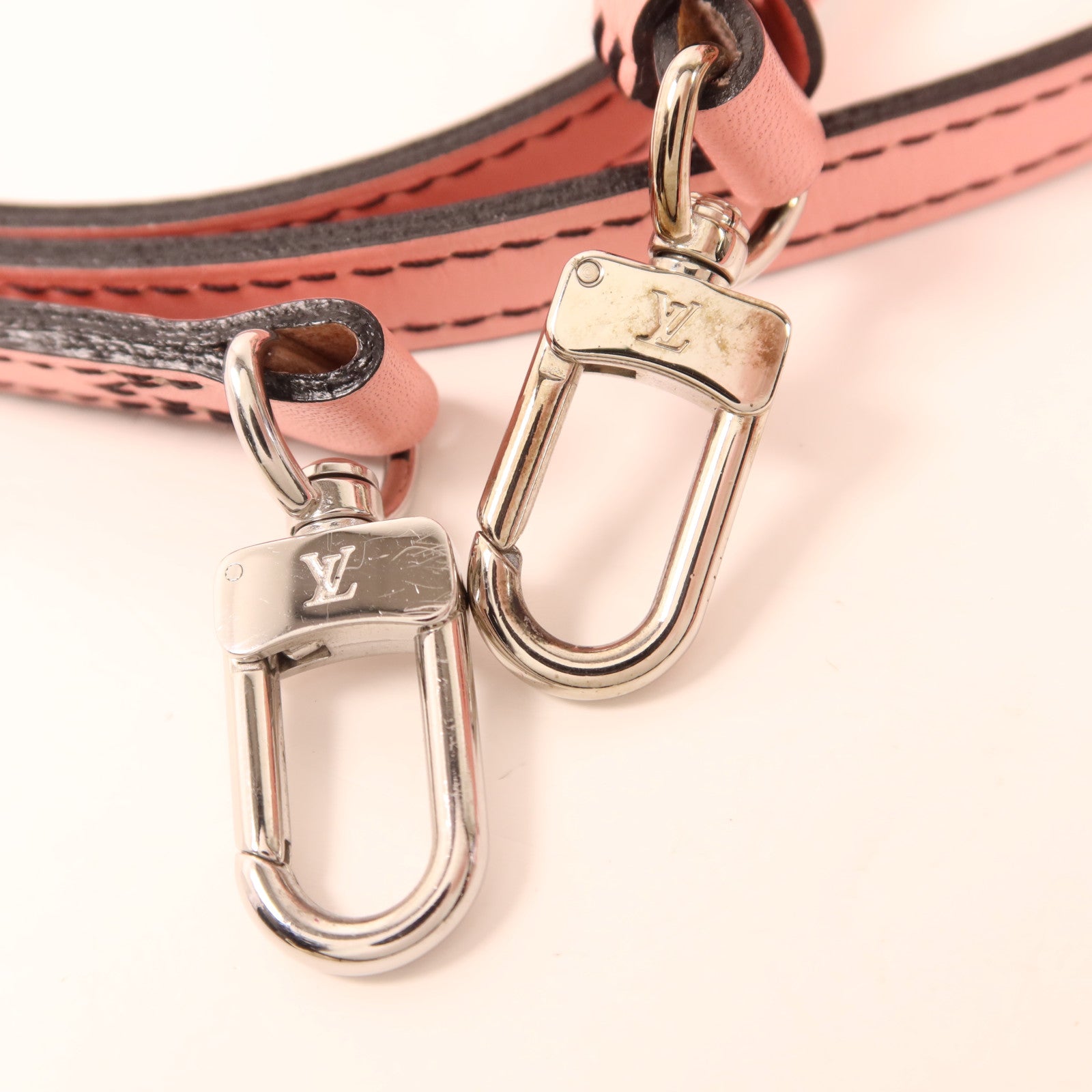 LOUIS VUITTON Epi Petite Malle Pink Chain Flower銀扣肩背袋