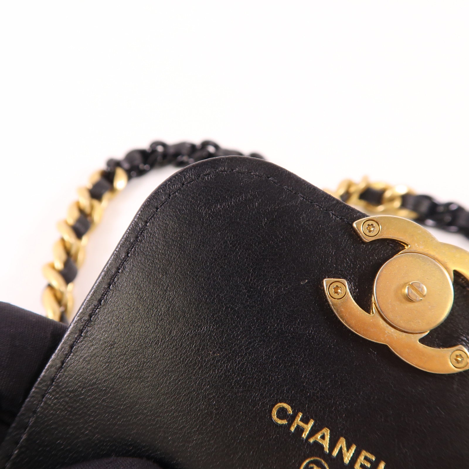 CHANEL CC GHW Phone Case Lambskin Leather Black