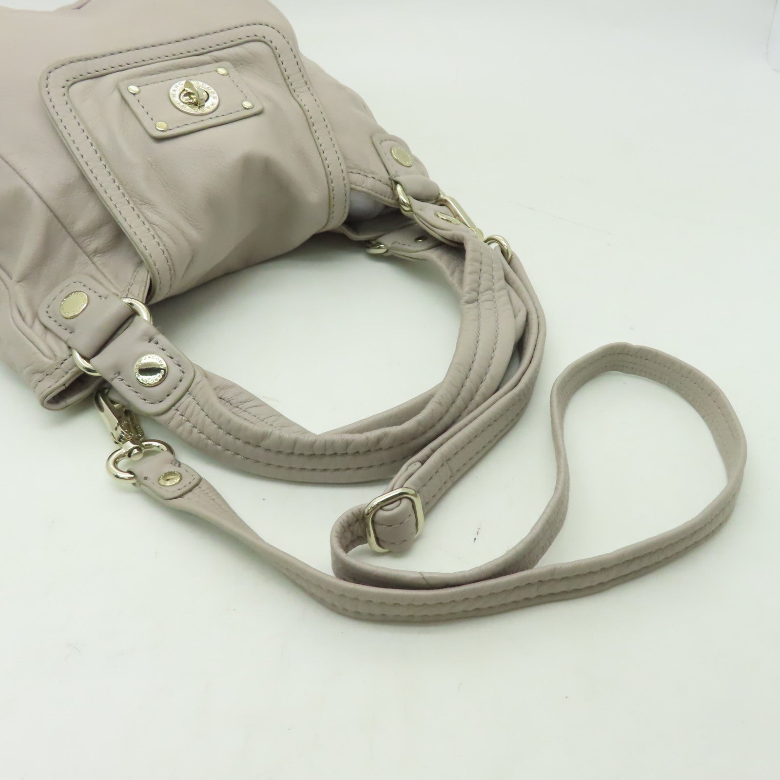 MARC BY MARC JACOBS 【激減優惠】牛皮皮革2 Way Bag金扣手挽肩背兩用袋灰色