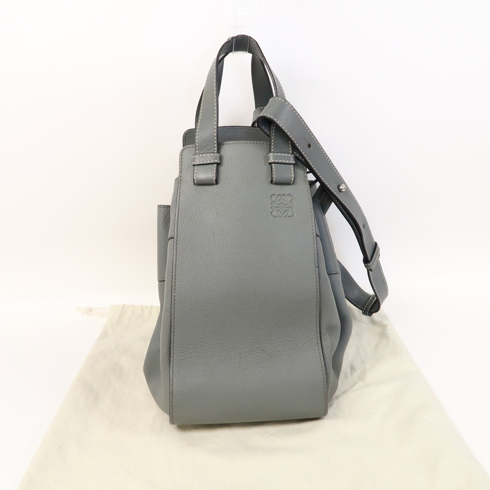 LOEWE 牛皮皮革Hammock銀扣手挽肩背兩用袋灰色