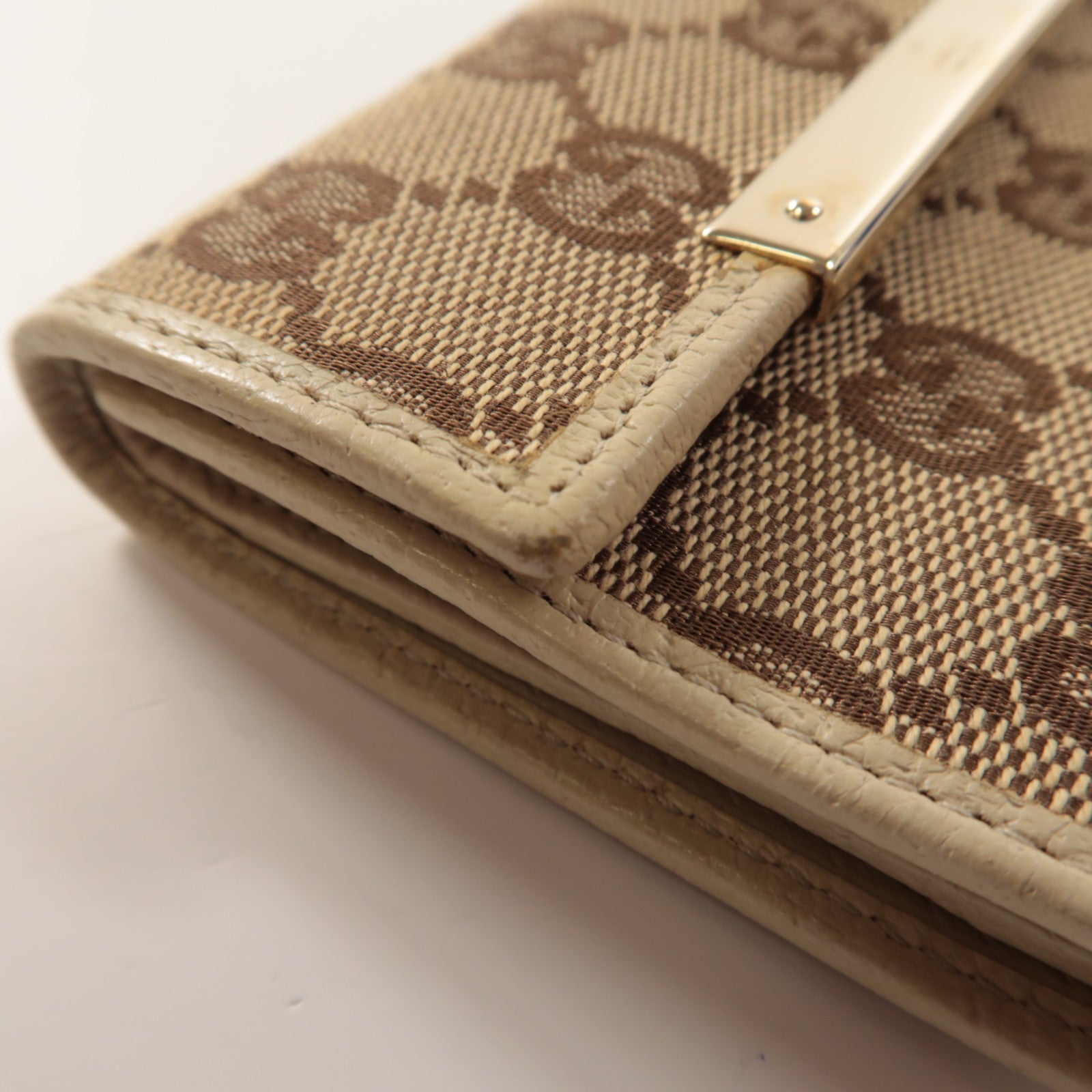 GUCCI 帆布Wallet金扣錢包白色