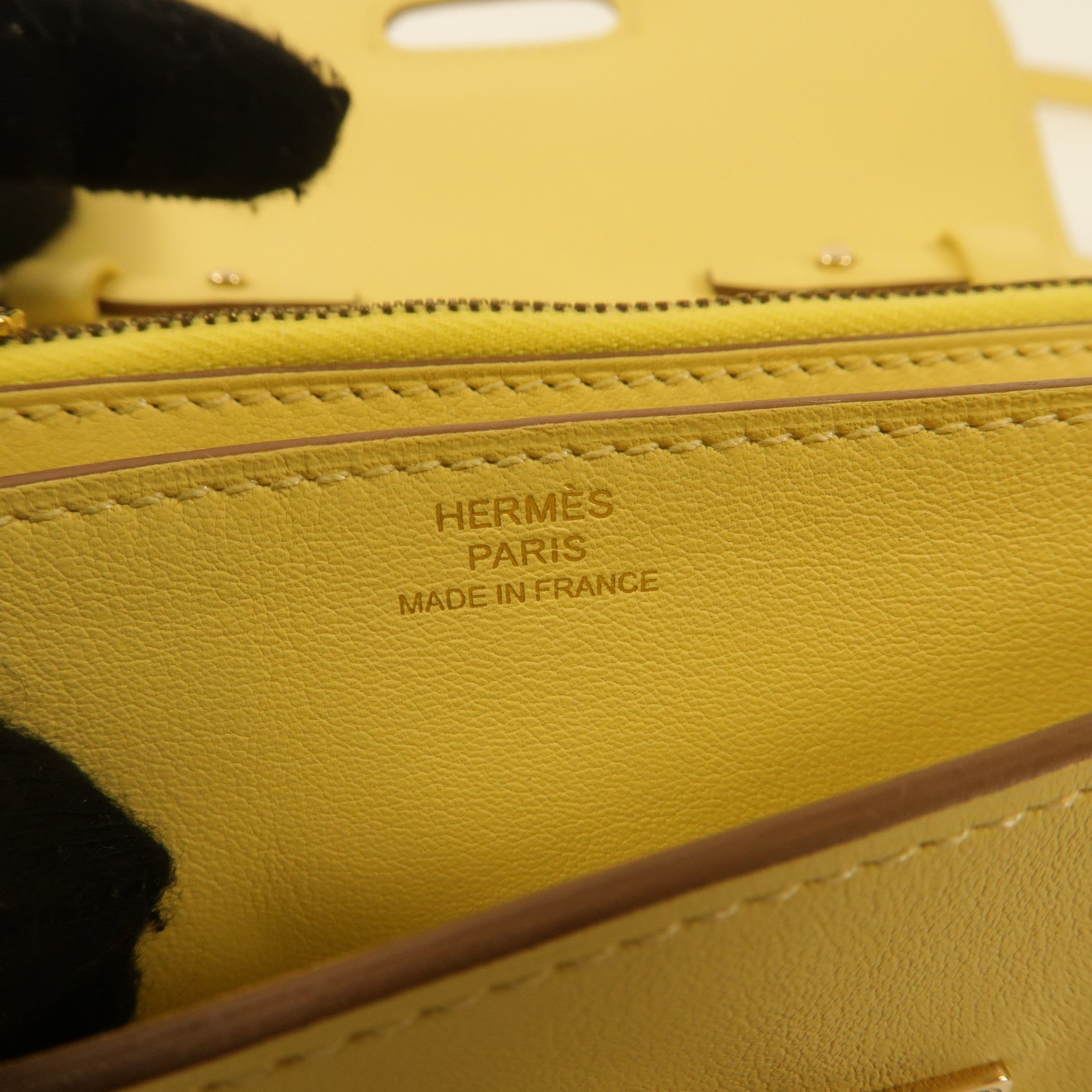 HERMES Swift皮革Mini Convoyeur金扣肩背袋Lime