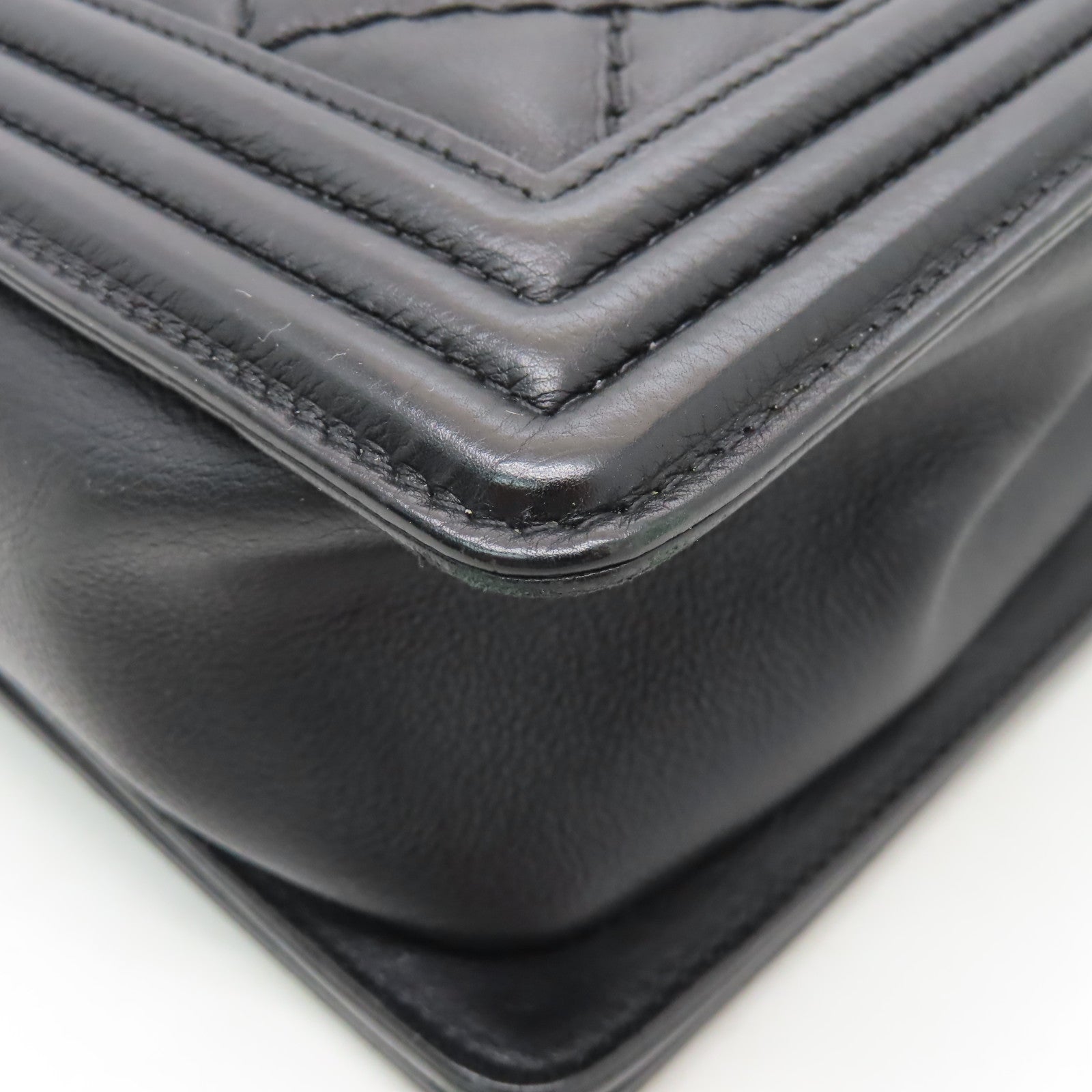 CHANEL **【激減優惠】菱格羊皮皮革Boy Shoulder Bag銀扣鏈帶肩背袋黑色