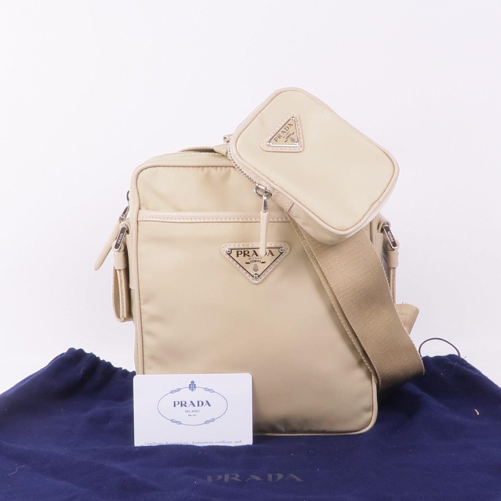 PRADA 尼龍Shoulder Bag銀扣肩背袋