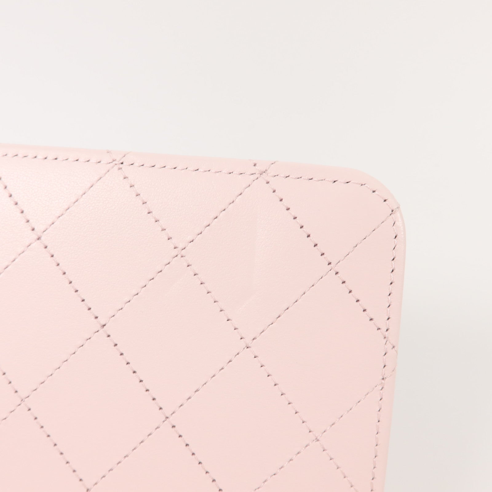 CHANEL 牛皮皮革WOC Wallet On Chain鏈帶肩背袋