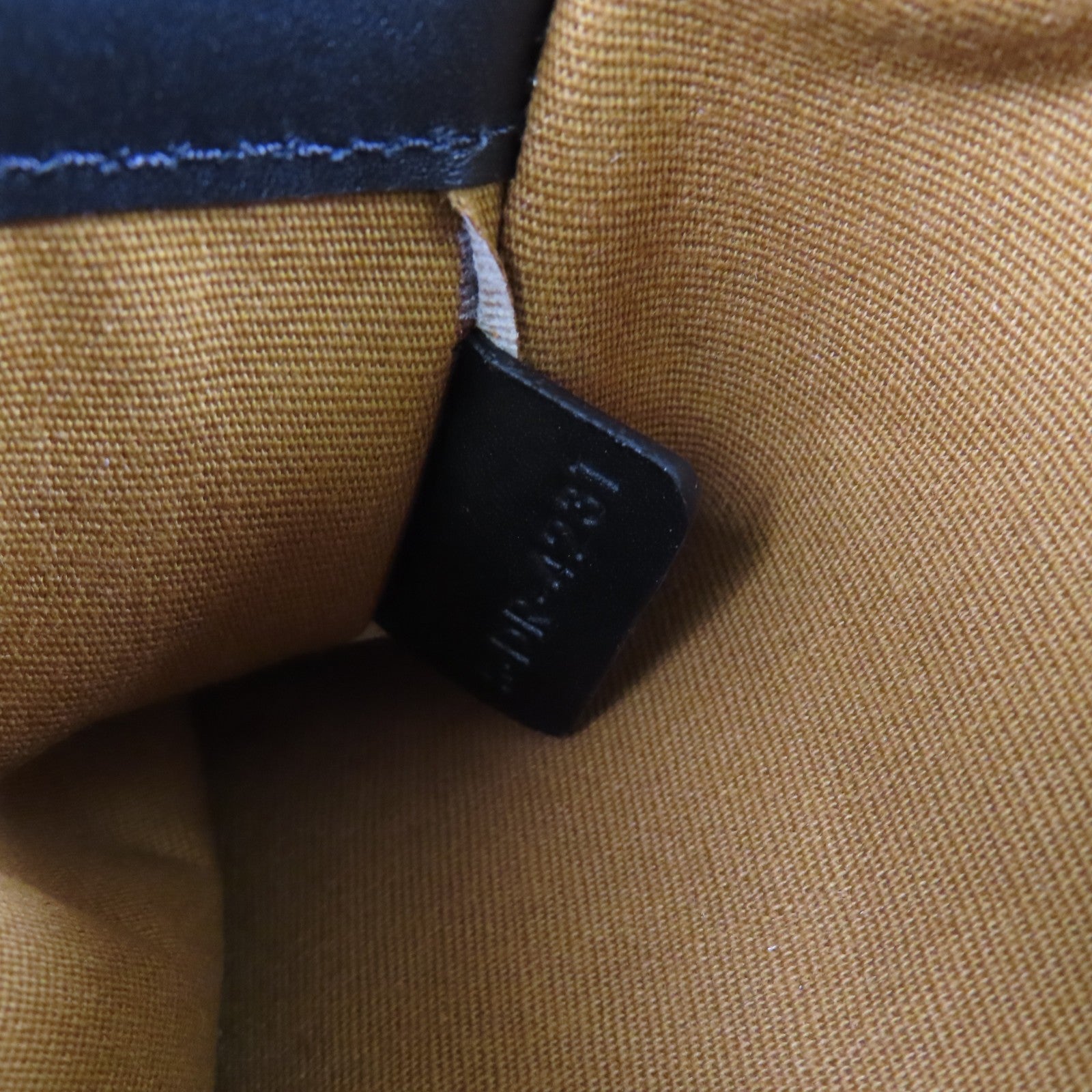 CELINE Trionphe塗層帆布Medium Messenger Bag金扣肩背袋