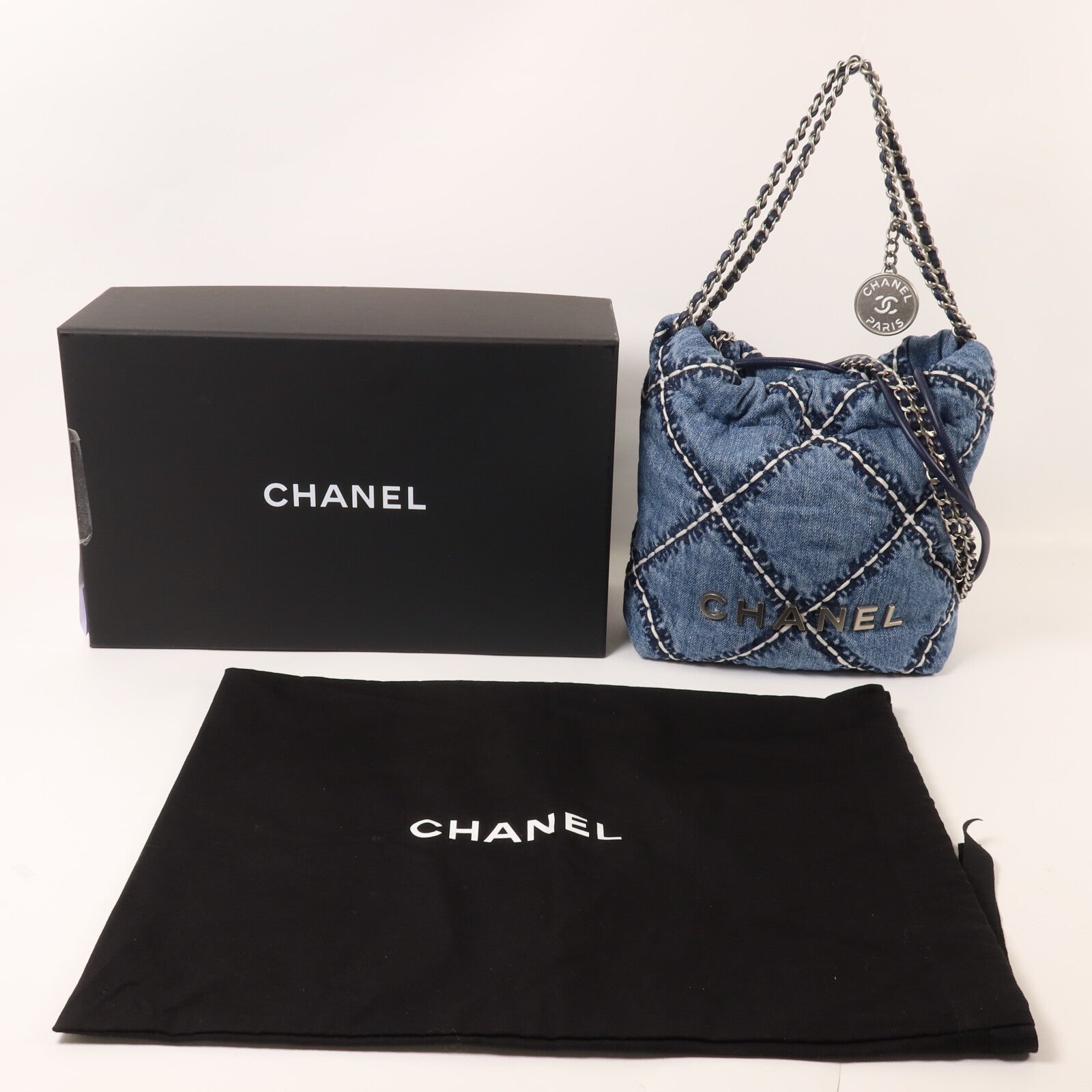 CHANEL 牛仔布Chanel 22 Mini鏈帶肩背袋