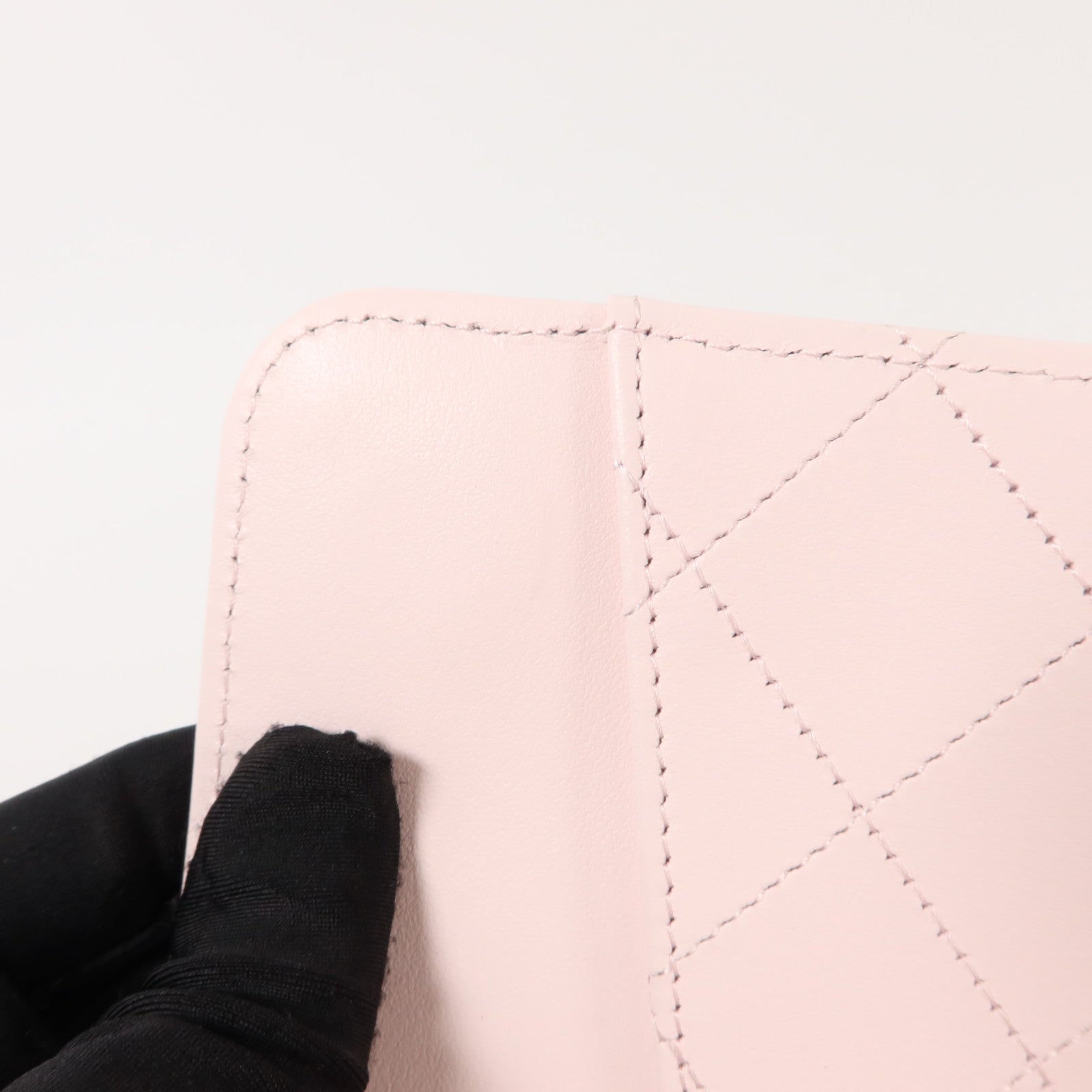 CHANEL 牛皮皮革WOC Wallet On Chain鏈帶肩背袋