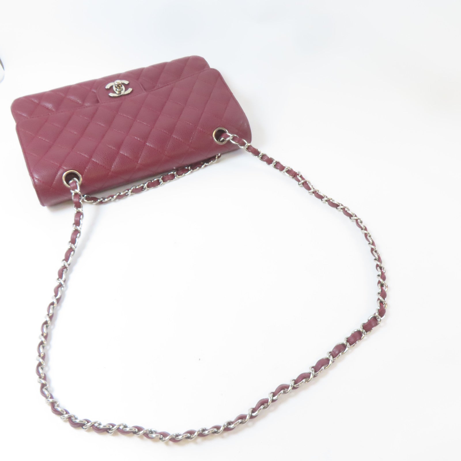 CHANEL 菱格Caviar皮革Classic Flap銀扣鏈帶肩背袋紅色