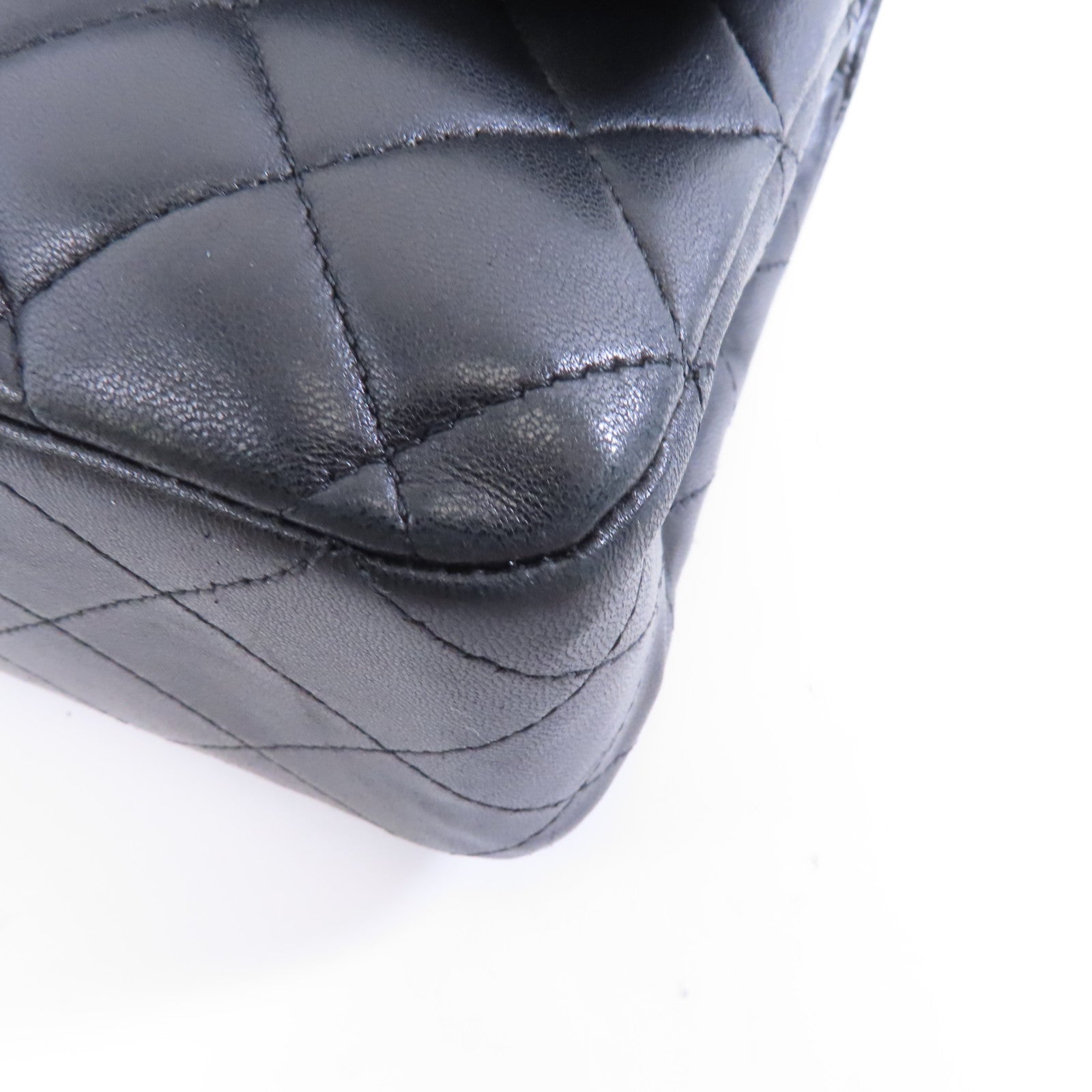 CHANEL 菱格羊皮皮革Classic Flap 25銀扣鏈帶肩背袋黑色