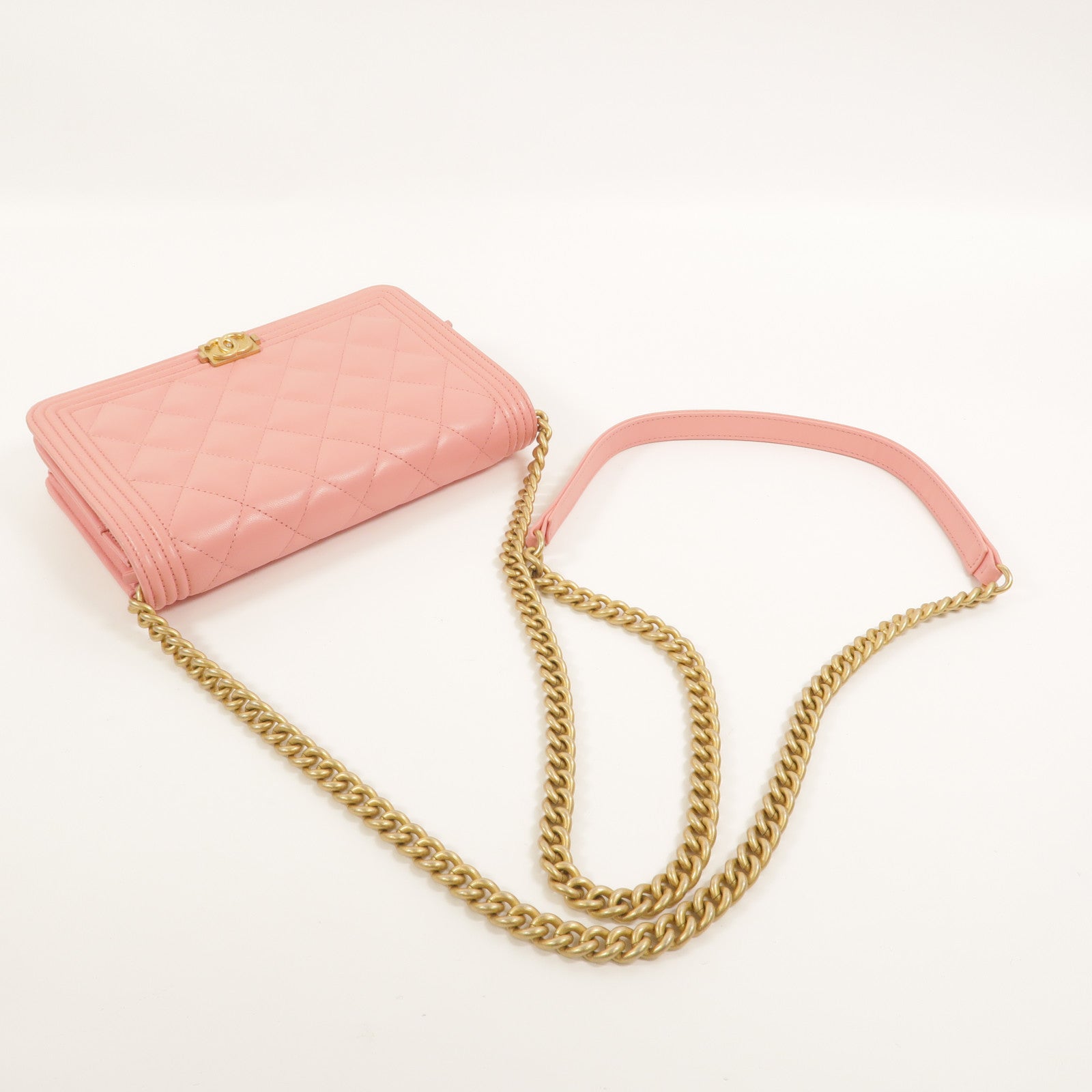 CHANEL 羊皮皮革Boy Wallet On Chain鏈帶肩背袋