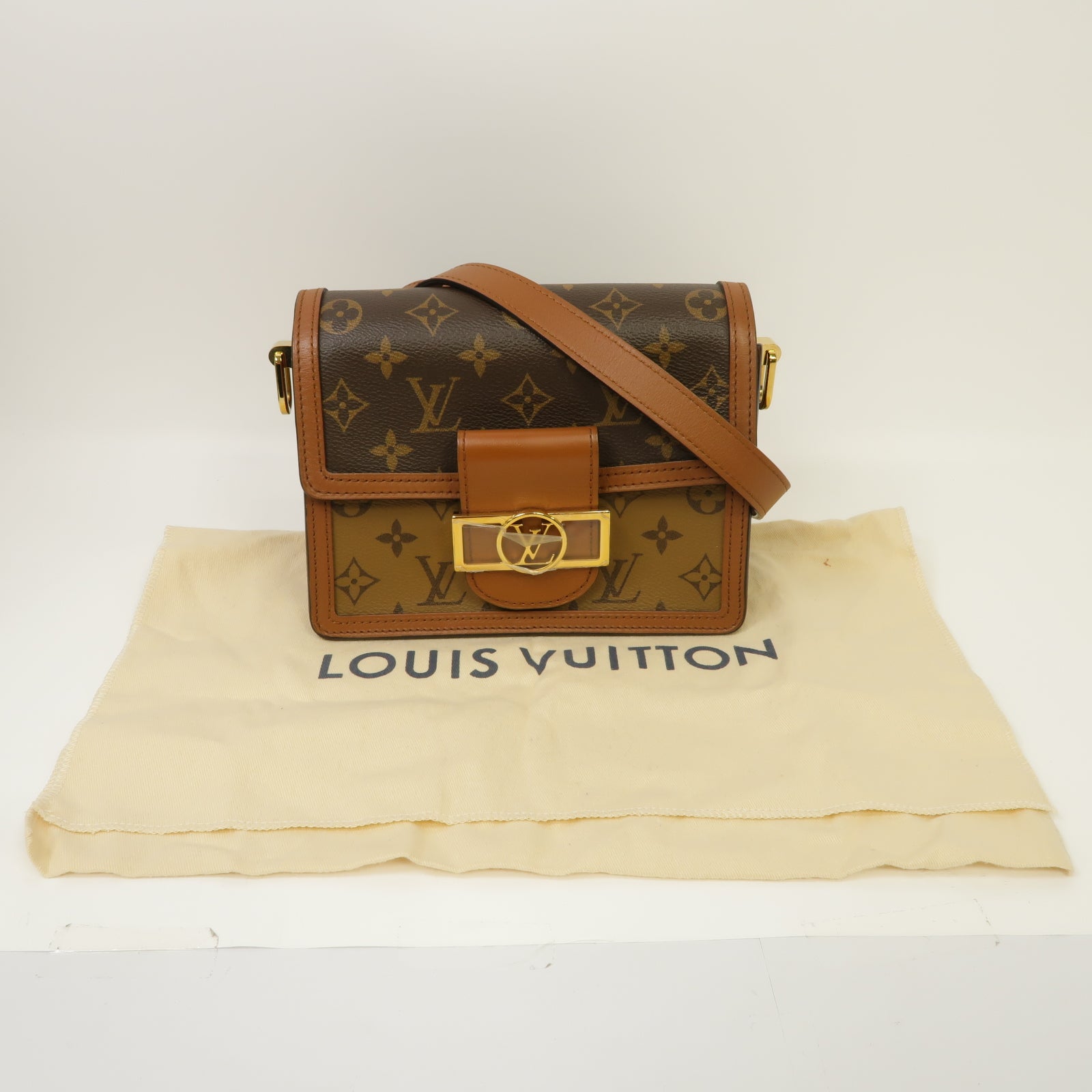 LOUIS VUITTON Monogram Mini Dauphine金扣肩背袋啡色