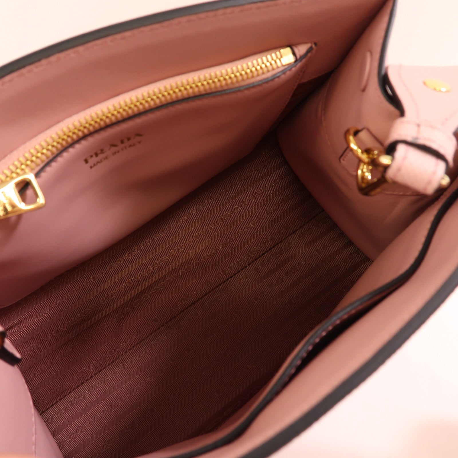 PRADA Saffiano皮革2Way Shoulder手挽肩背兩用袋