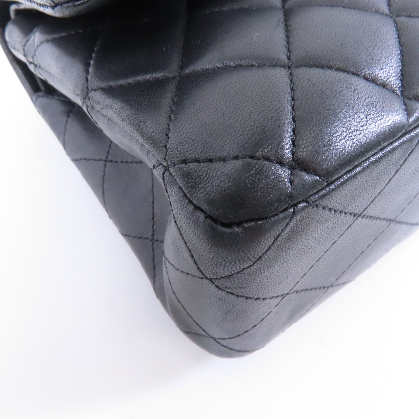 CHANEL 菱格羊皮皮革Classic Flap 25銀扣鏈帶肩背袋黑色