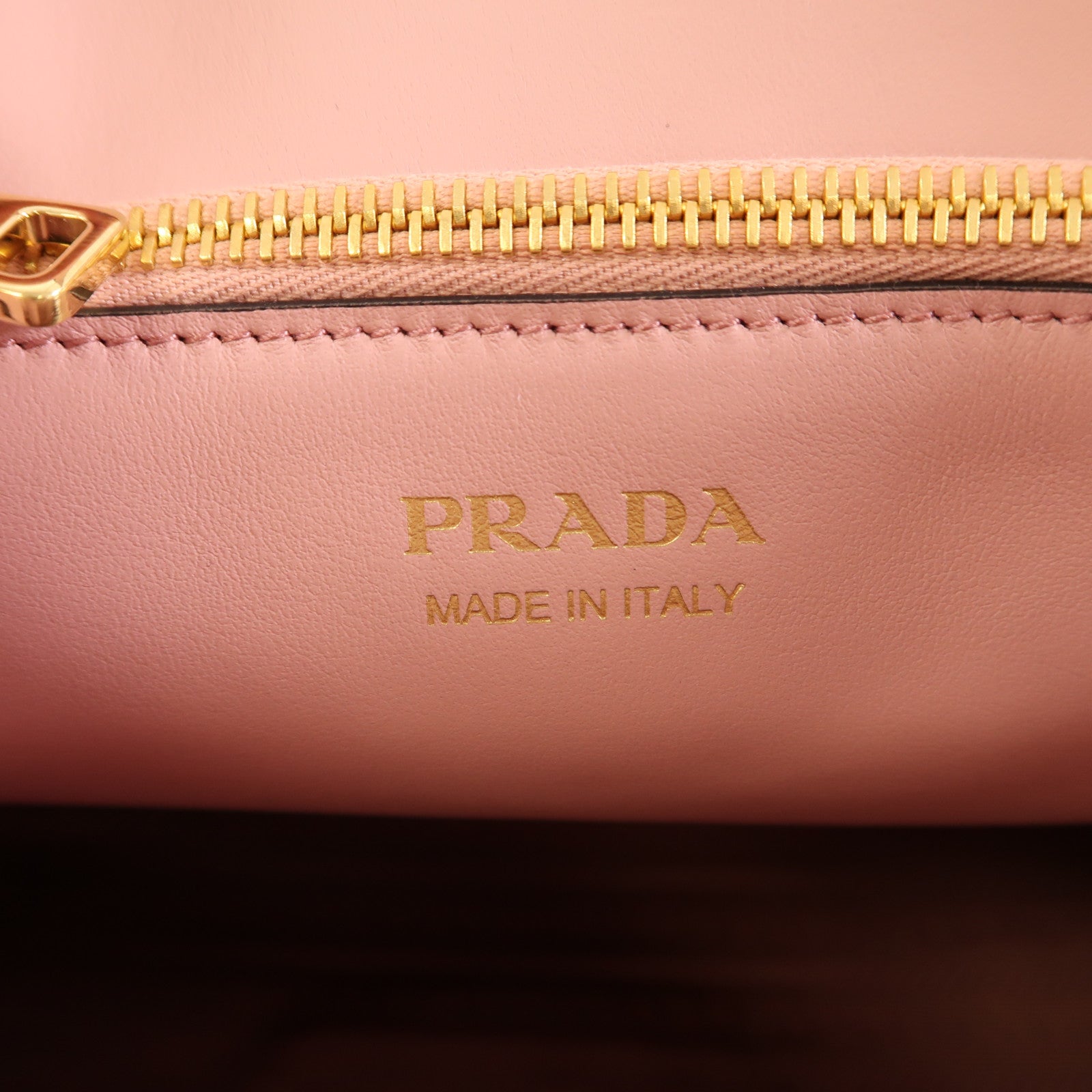 PRADA Saffiano皮革2Way Shoulder手挽肩背兩用袋