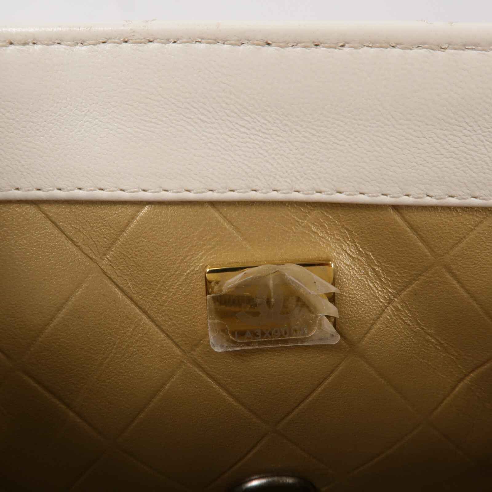 CHANEL 羊皮皮革Pearl Hairpin Badge Bag鏈帶肩背袋