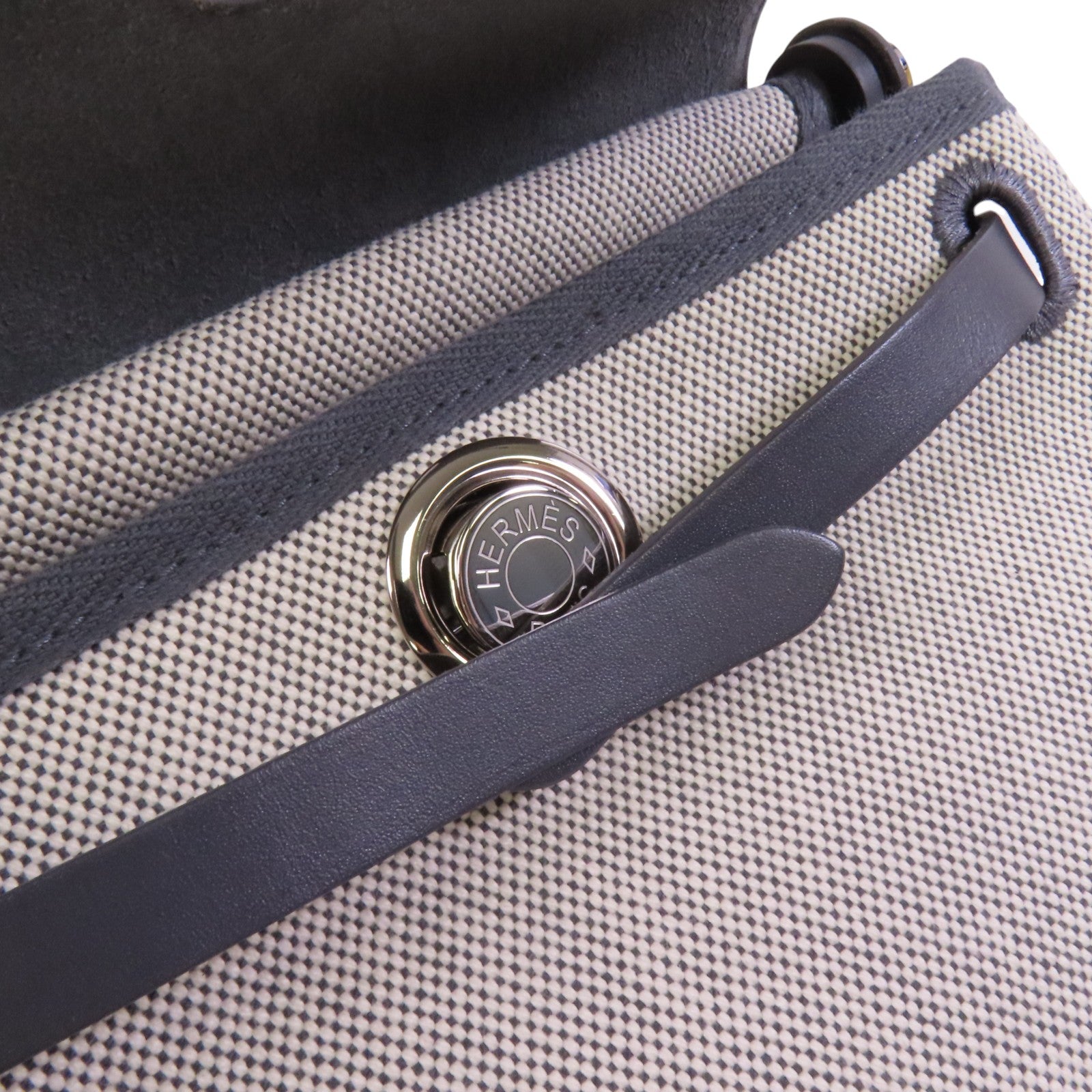 HERMES 帆布Mini Herbag銀扣肩背袋