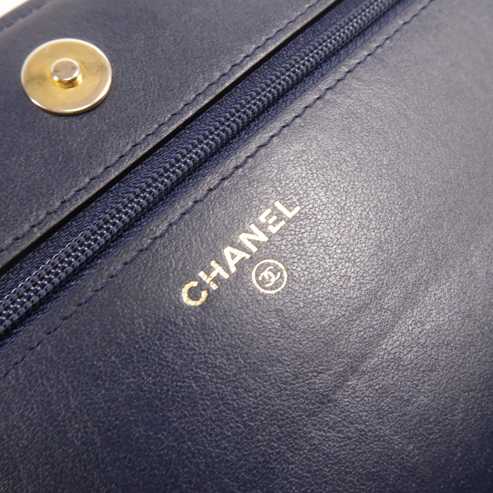 CHANEL 牛皮皮革Boy Chanel Wallet On Chain鏈帶肩背袋