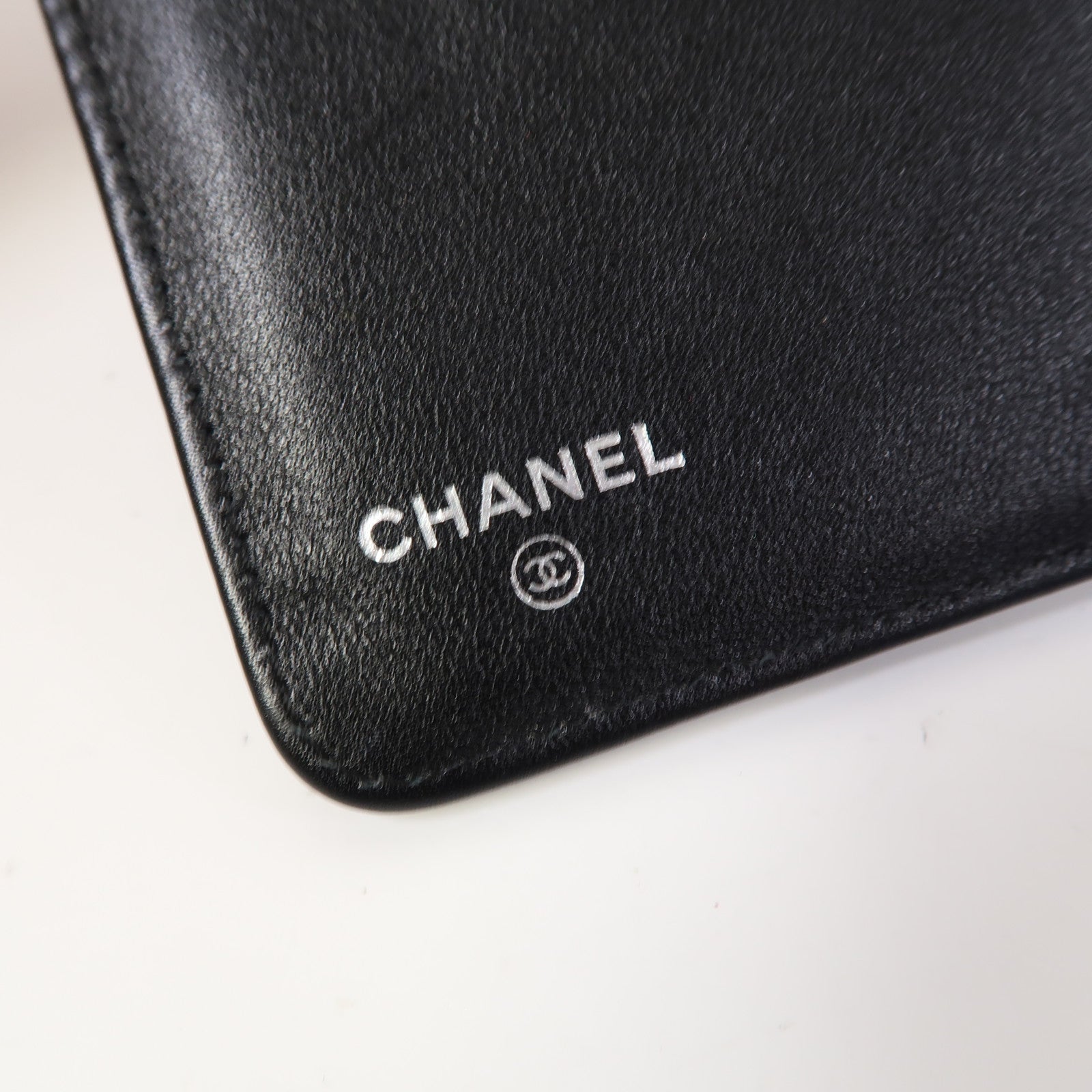 CHANEL Caviar皮革Wallet銀扣錢包黑色