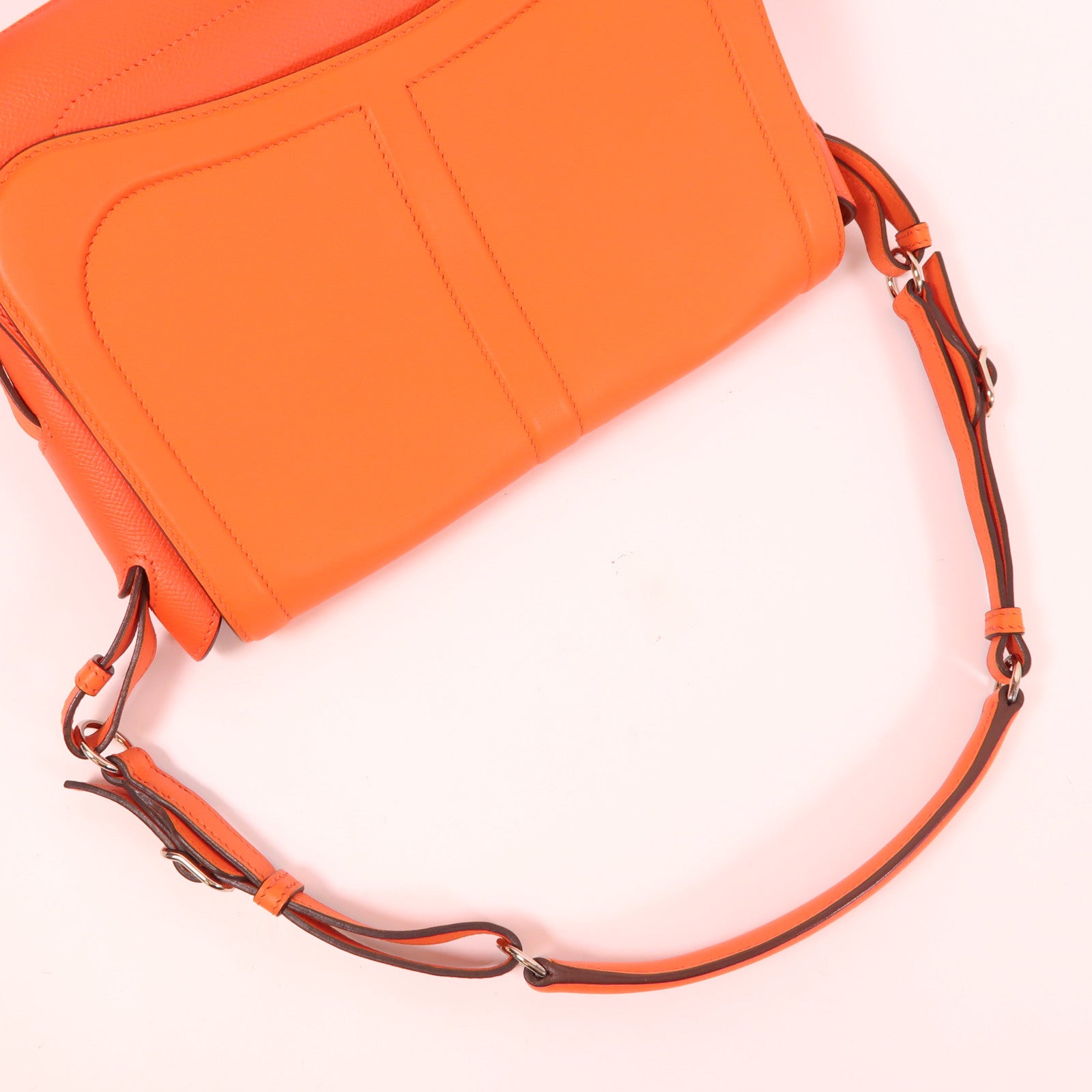 HERMES Epsom皮革Harnais Bag銀扣肩背袋Orange