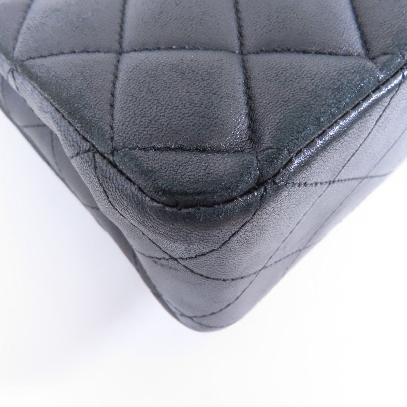 CHANEL 菱格羊皮皮革Classic Flap 25銀扣鏈帶肩背袋黑色