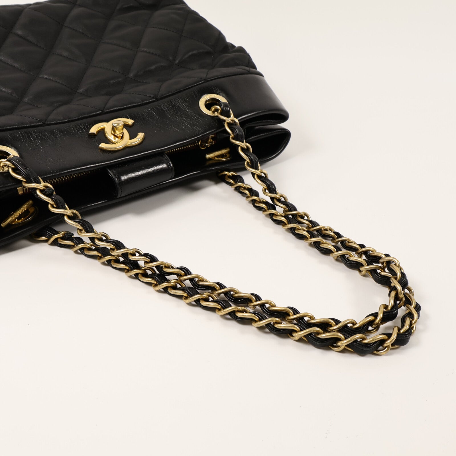 CHANEL 牛皮皮革Chain Shoulder Bag鏈帶肩背袋