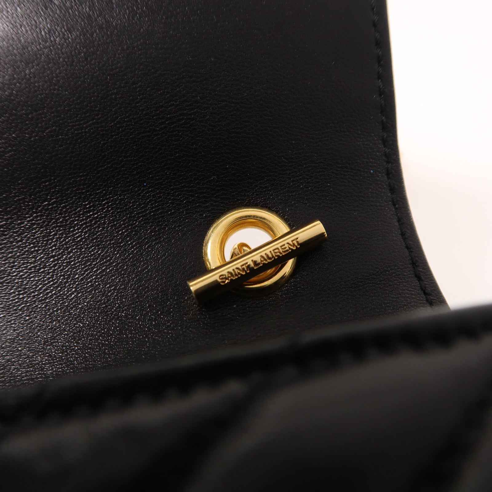 YVES SAINT LAURENT 羊皮皮革Chain Shoulder金扣鏈帶肩背袋
