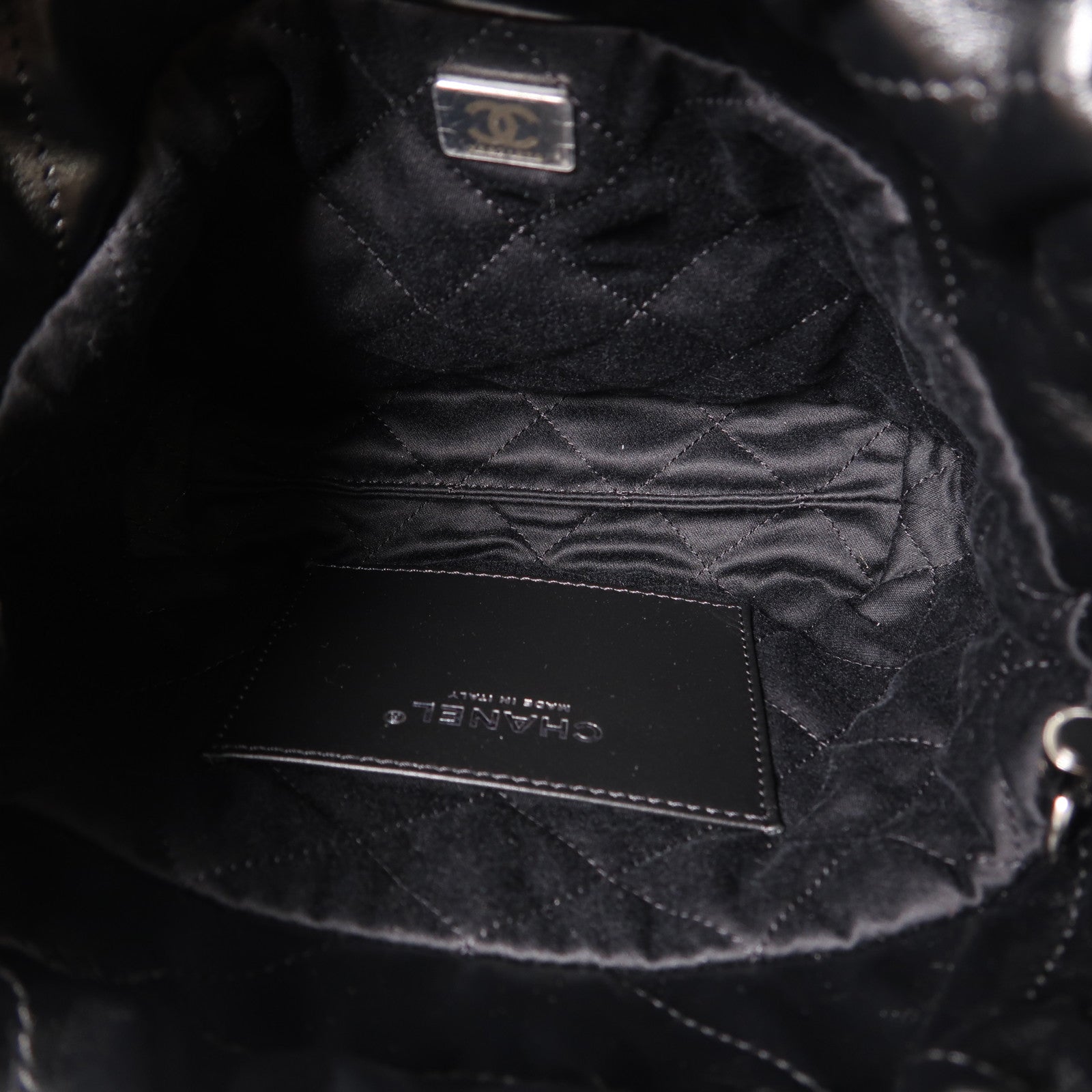 CHANEL 【激減優惠】菱格牛皮皮革Chanel 22 Mini鏈帶肩背袋黑色
