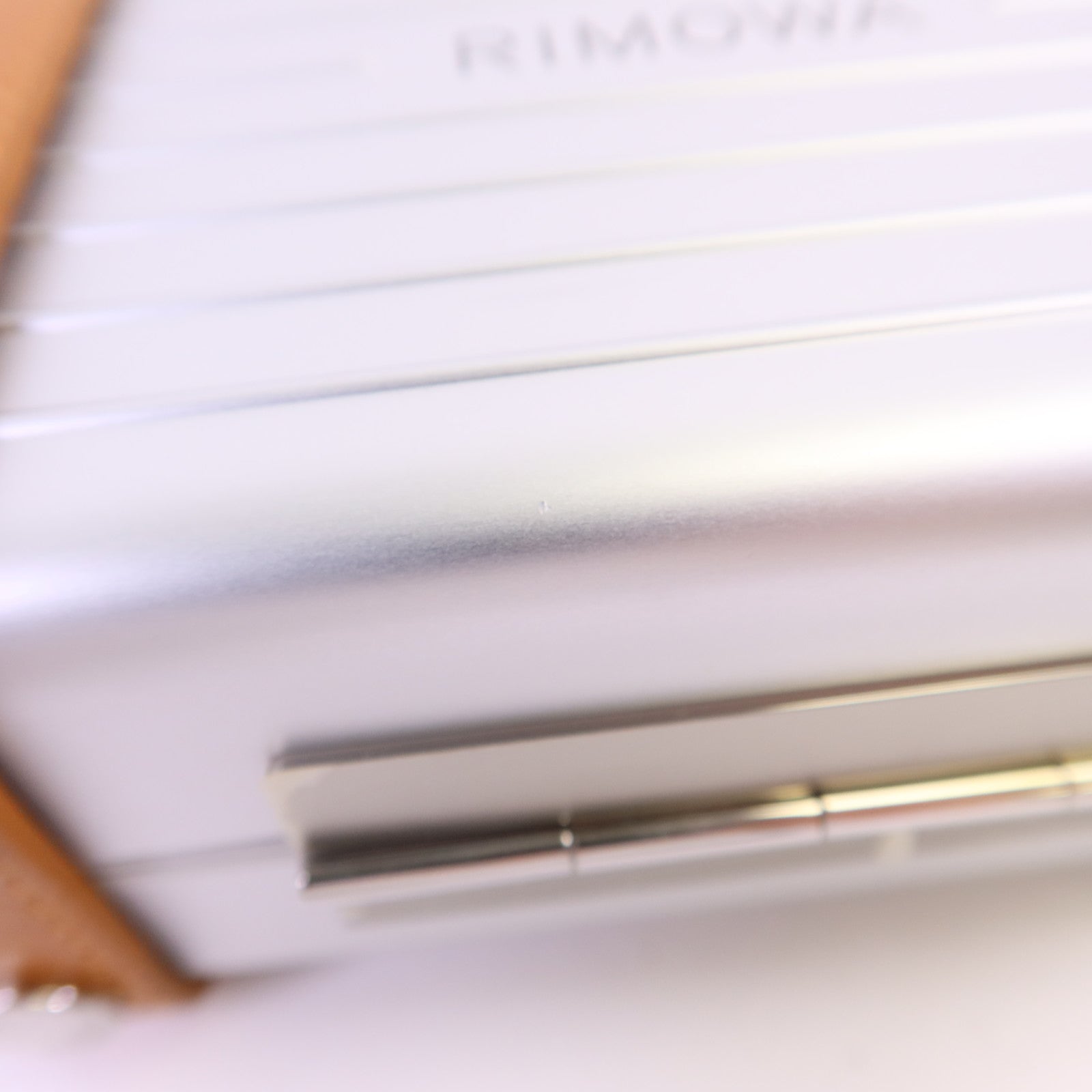 RIMOWA 鋁Personal Shoulder Bag銀扣肩背袋