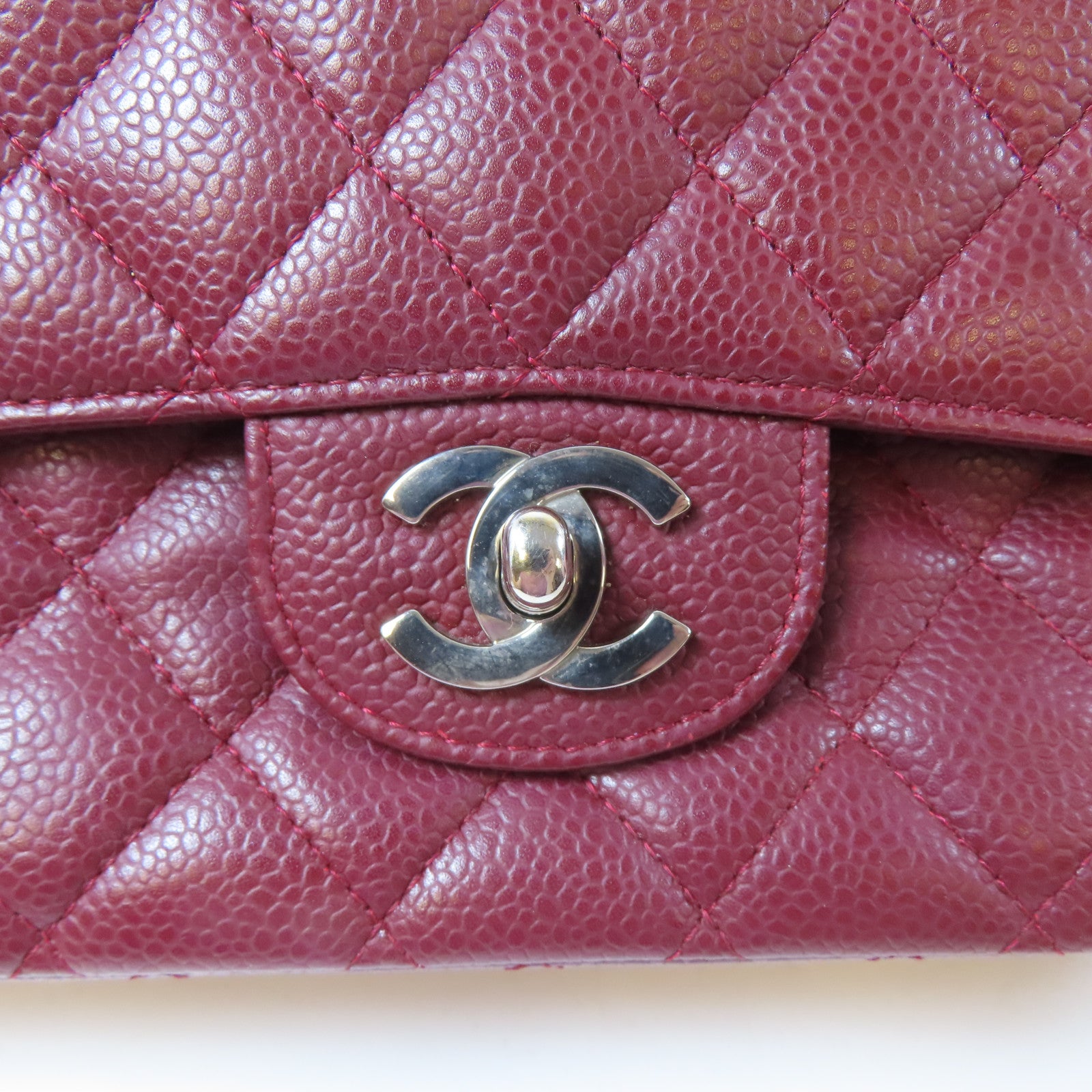 CHANEL 菱格Caviar皮革Classic Flap銀扣鏈帶肩背袋紅色