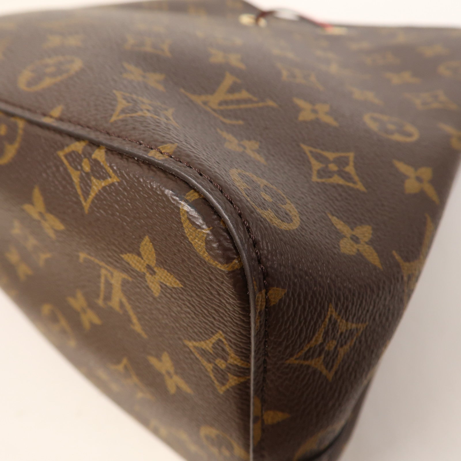 LOUIS VUITTON Monogram Neo Noe MM金扣肩背袋啡色/紅色