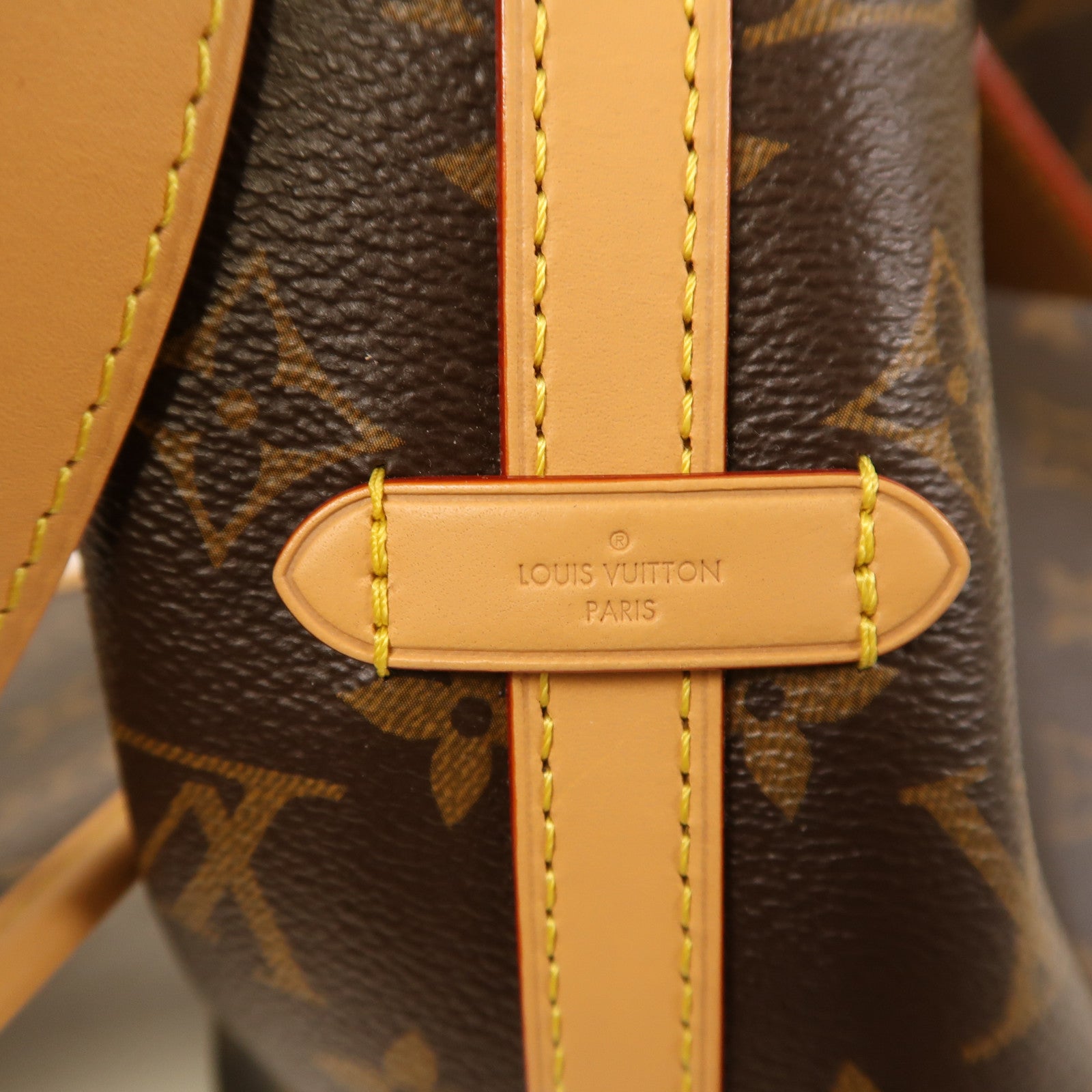 LOUIS VUITTON Monogram Carryall PM金扣肩背袋啡色