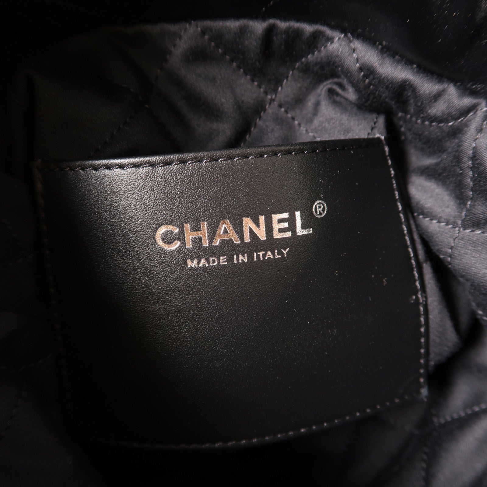CHANEL 【激減優惠】菱格牛皮皮革Chanel 22 Mini鏈帶肩背袋黑色