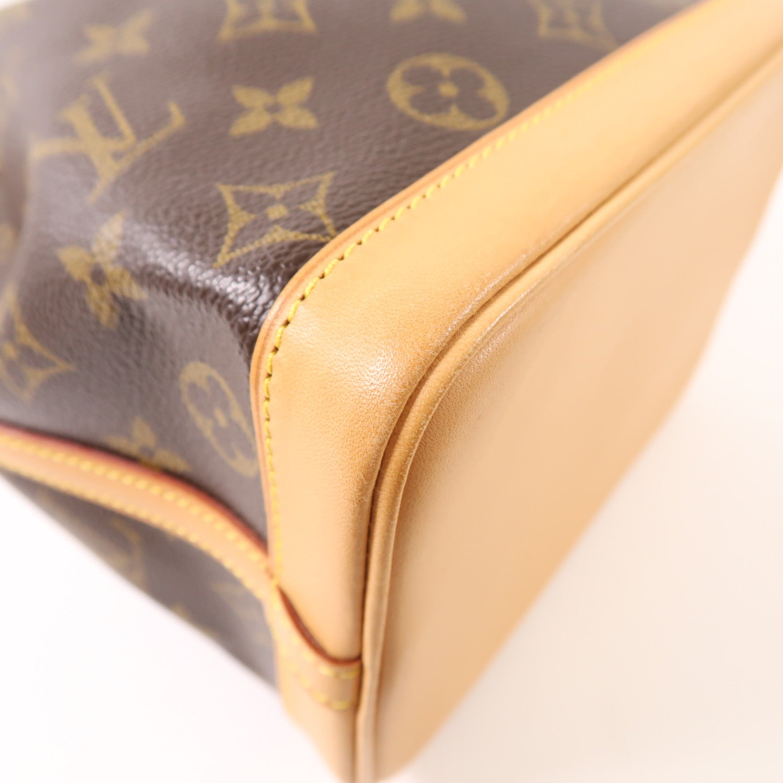 LOUIS VUITTON Monogram Mini Noe金扣肩背袋
