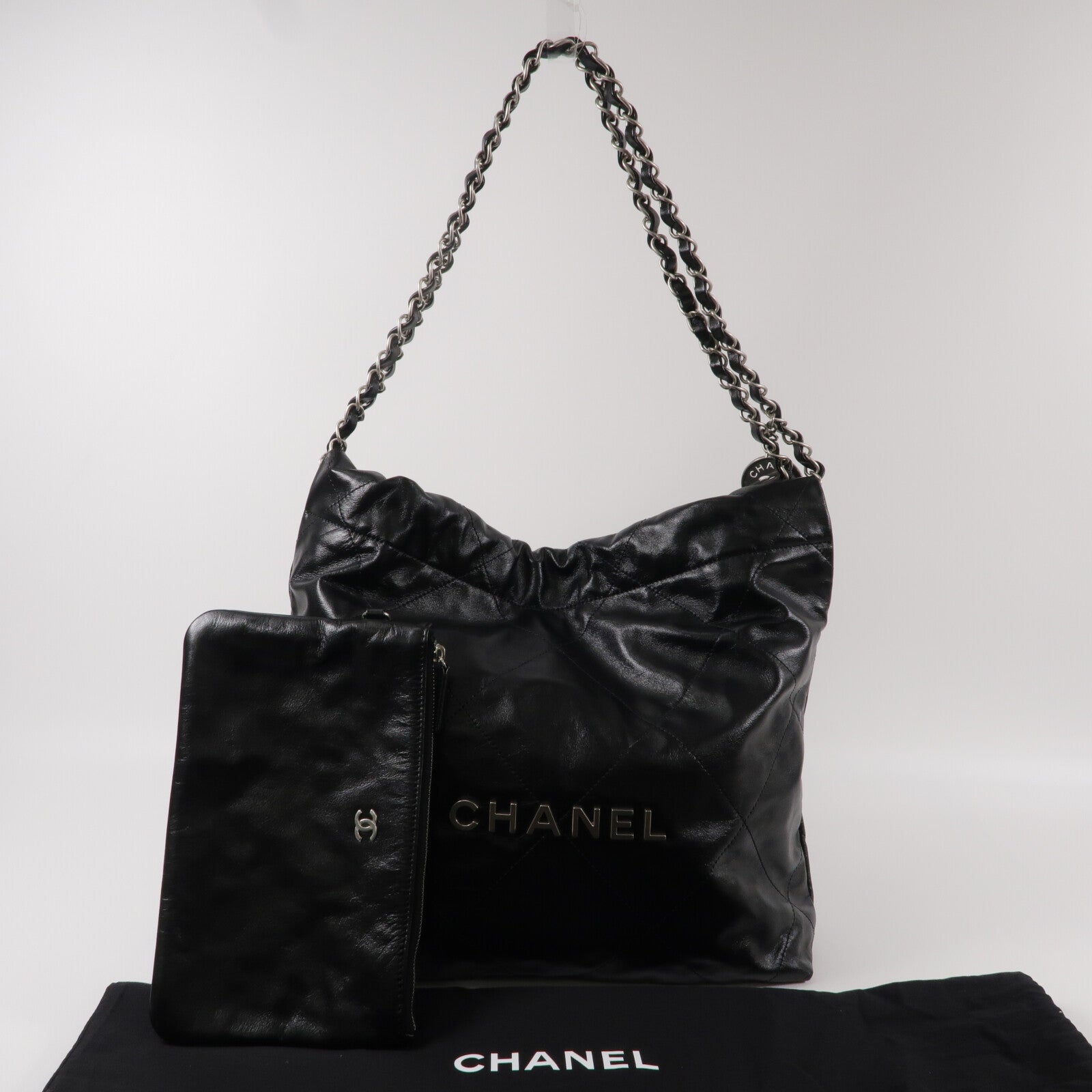CHANEL 牛皮皮革Chanel 22 Small鏈帶肩背袋