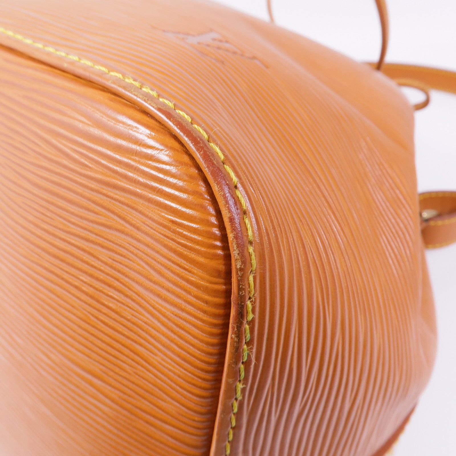 LOUIS VUITTON Epi Noe金扣肩背袋