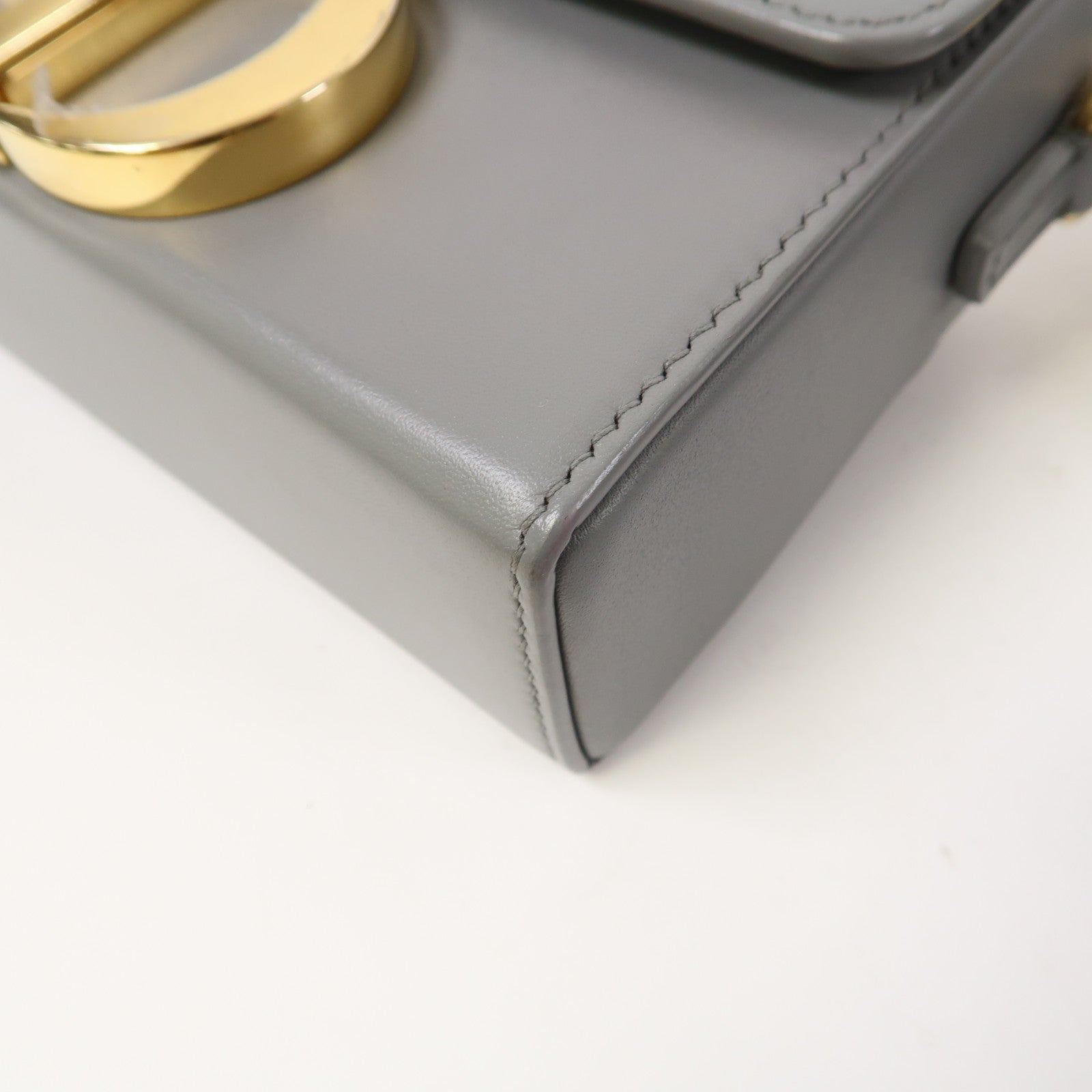 Dior 【激減優惠】牛皮皮革30 Montaigne Box金扣肩背袋灰色